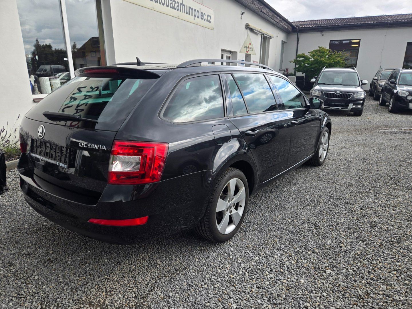Škoda Octavia, 2.0 TDI JOY Navi,TOP - fotka 3