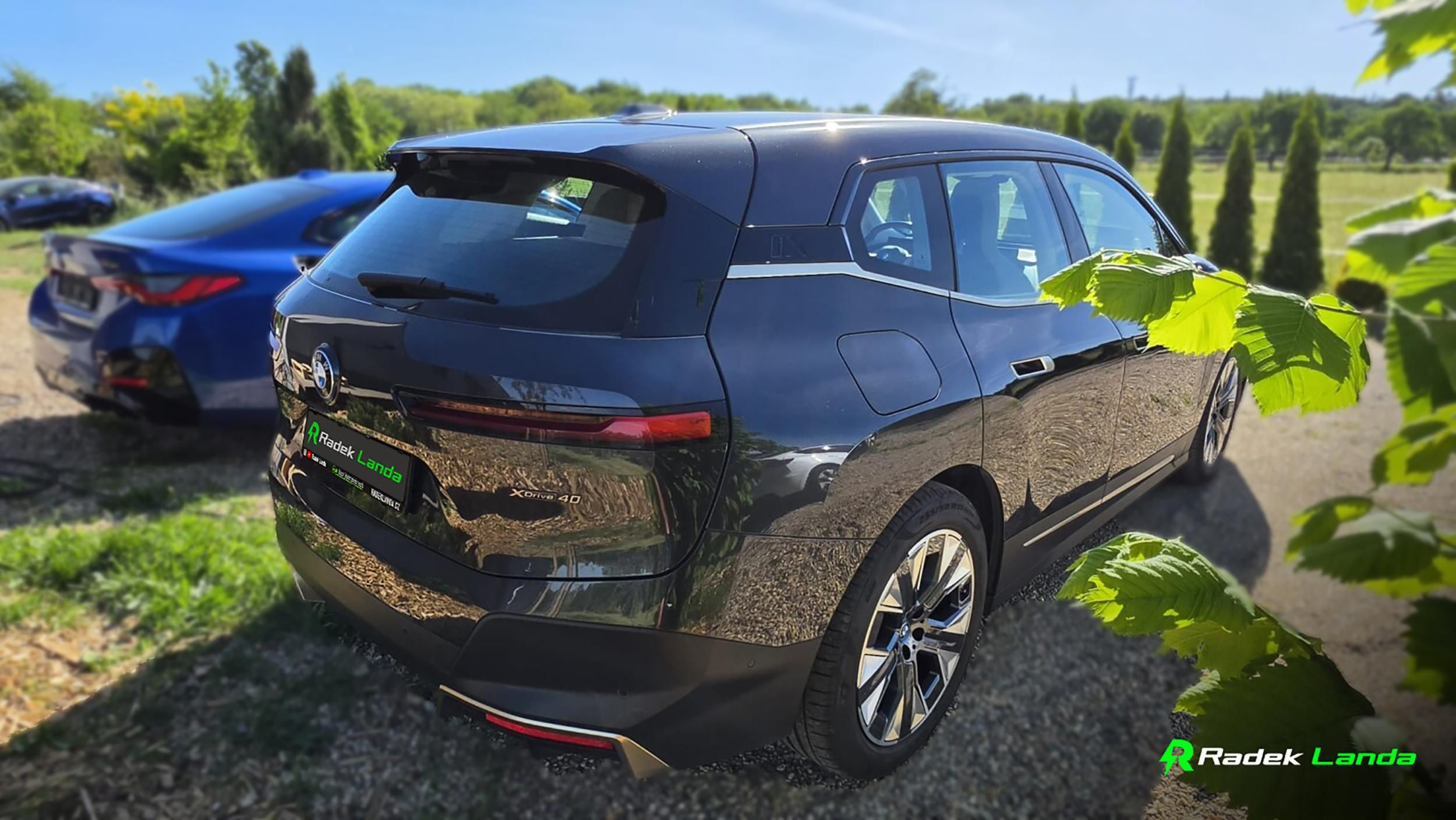 BMW iX, xDrive40 Edition - fotka 4