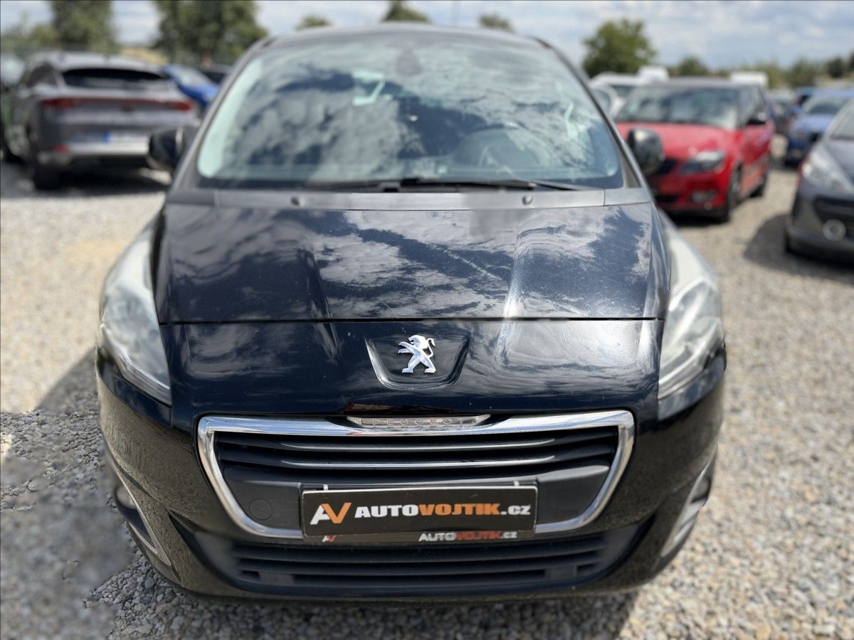 Peugeot 5008, 1,6 HDI 7MÍST NAVI TAŽNÉ - fotka 2