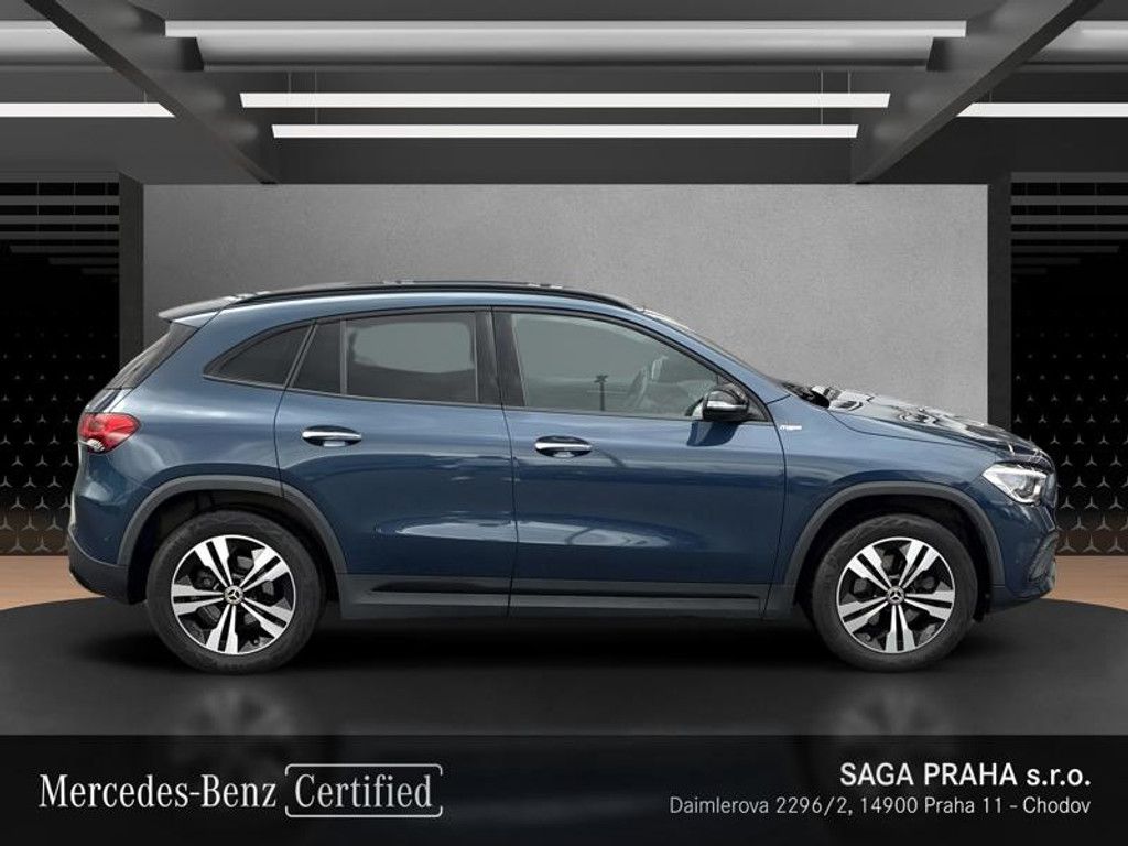 Mercedes-Benz GLA, 200 d 4MATIC - fotka 3