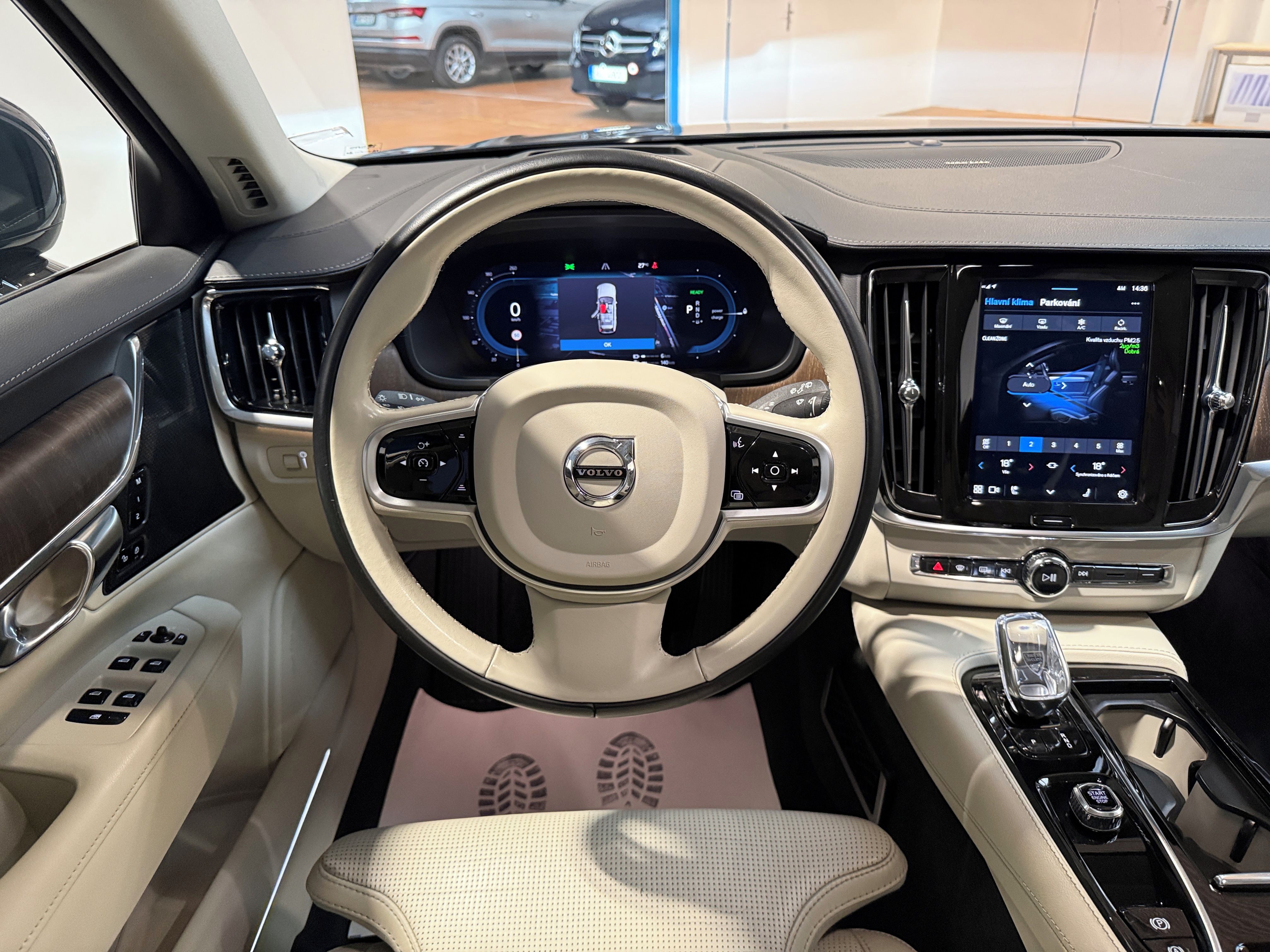 Volvo V90, T8 AWD Recharge Inscription Au - fotka 6
