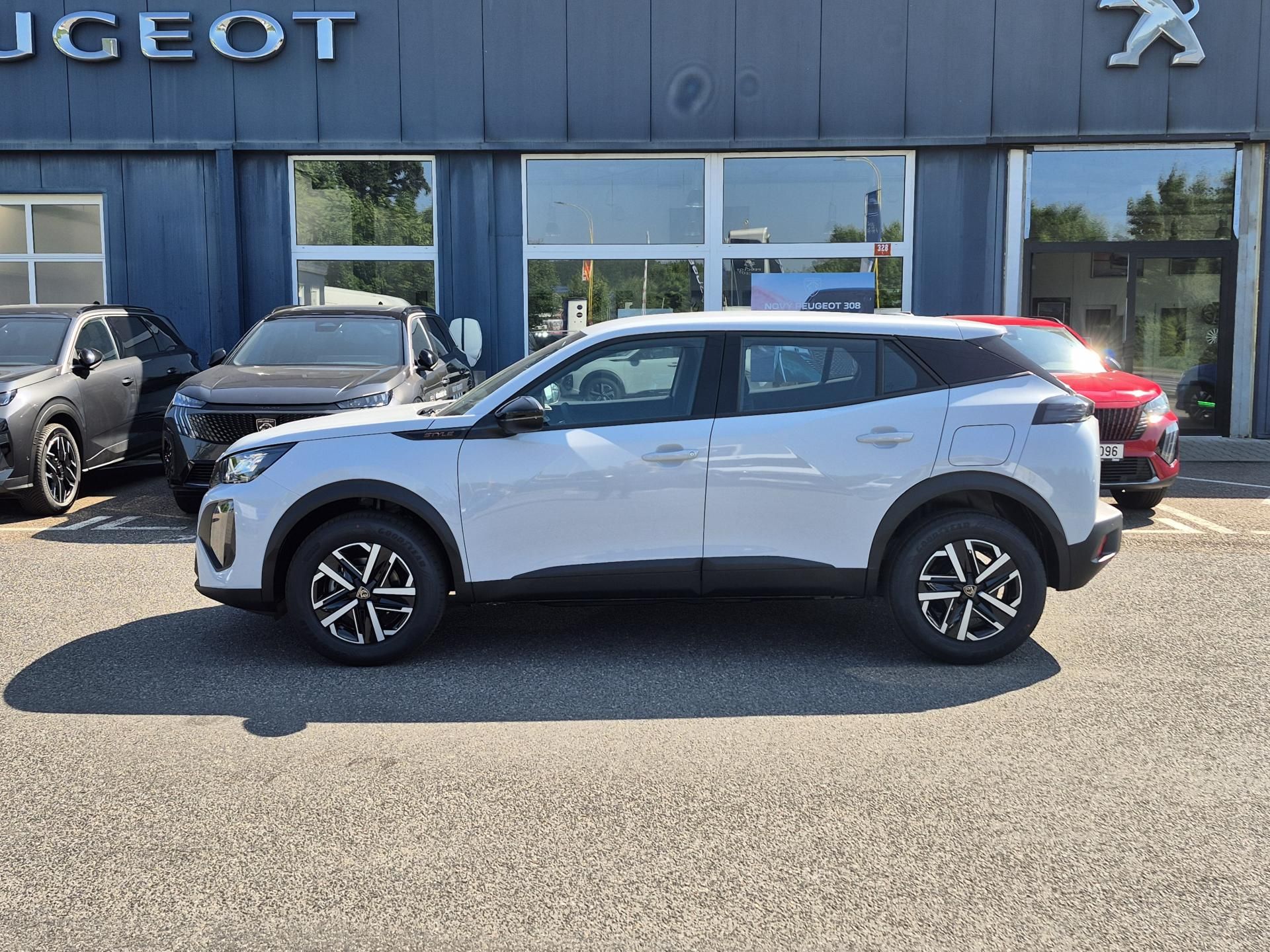 Peugeot 2008, STYLE TURBO 100 S&S MAN6 - fotka 2