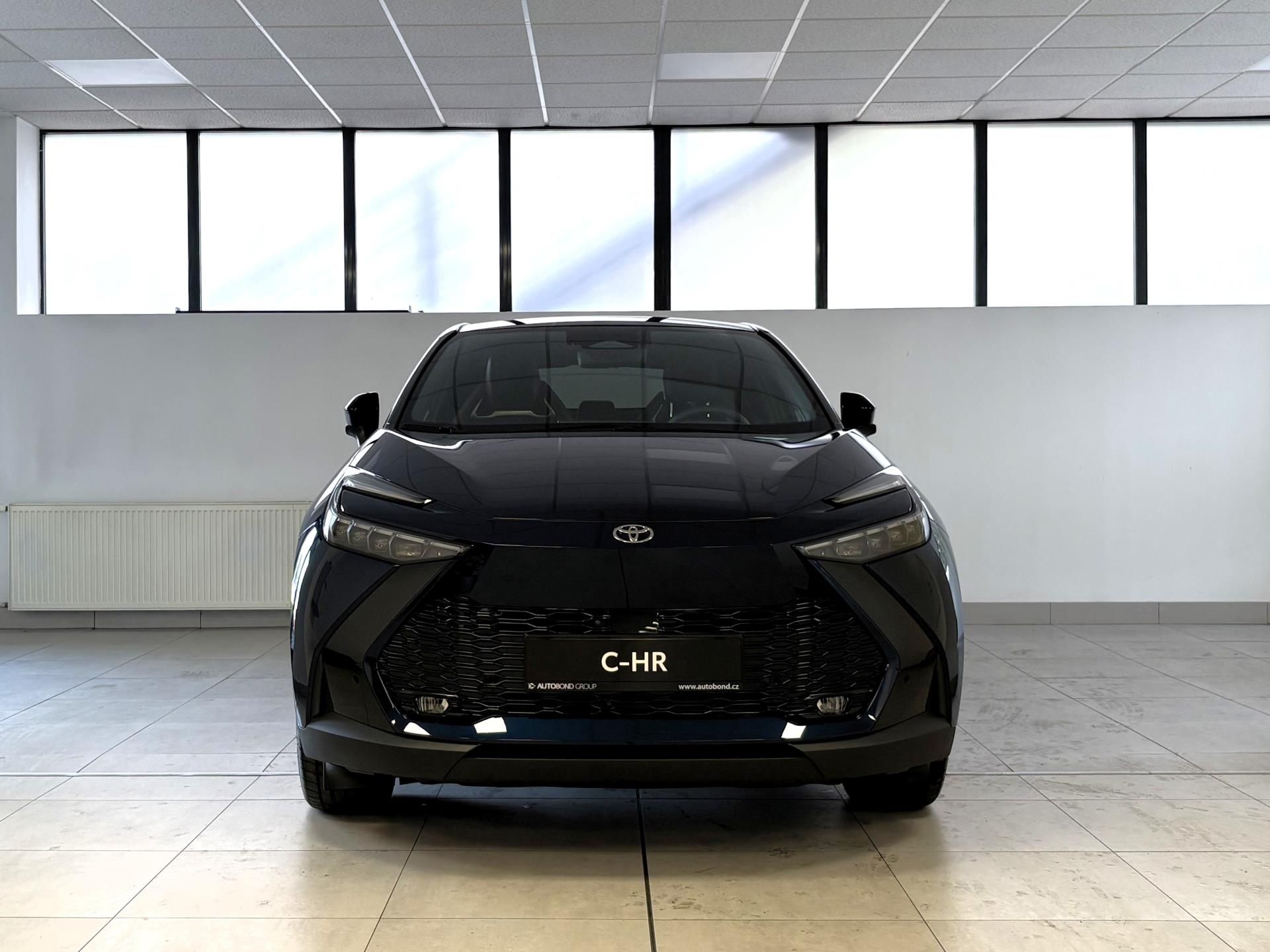 Toyota C-HR, Tokyo Edition, 2,0 L.,Plug-in - fotka 2