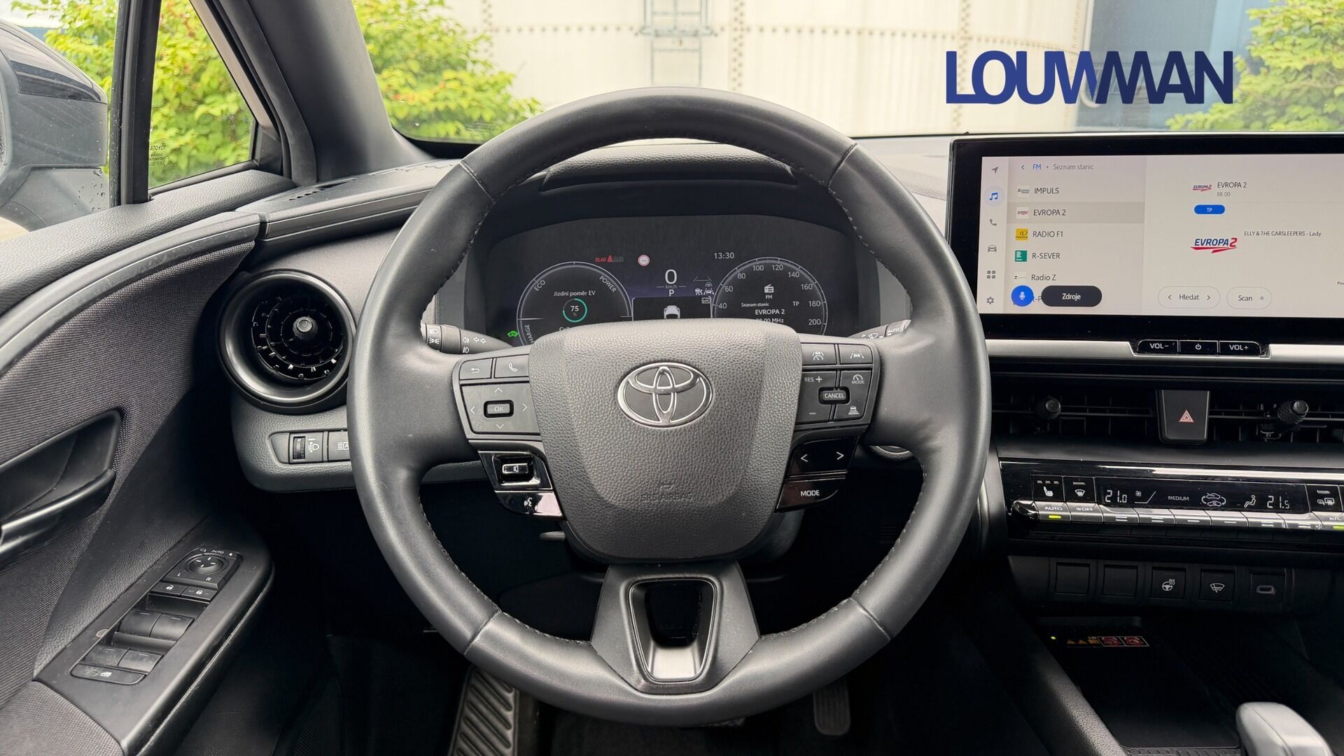 Toyota C-HR, 1.8L HEV CVT  Style - fotka 6
