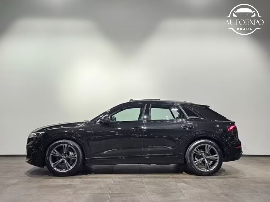 Audi Q8, 50 TDI S Line Black*Panorama - fotka 5
