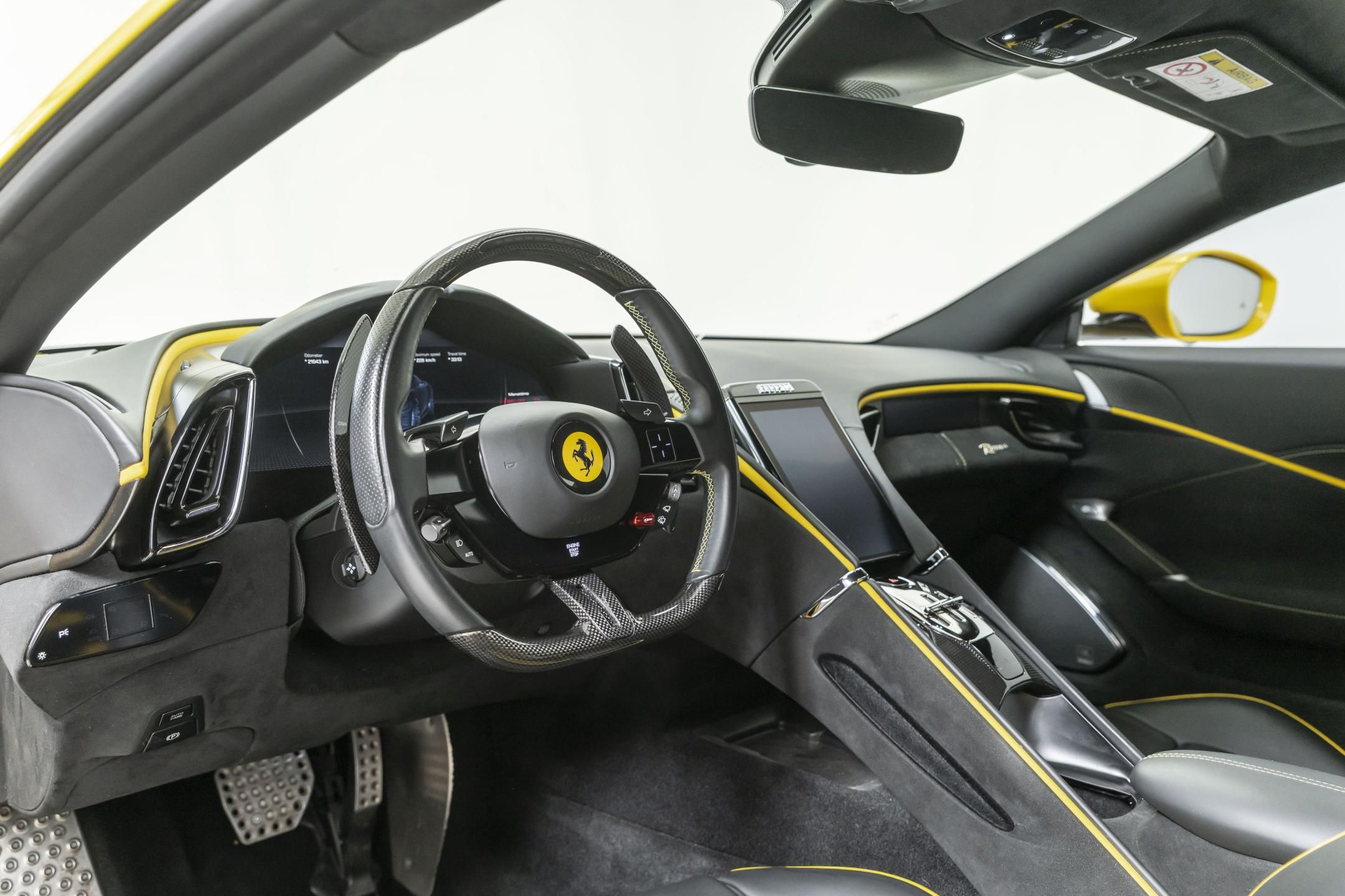 Ferrari Roma, Giallo modena*krásná výbava - fotka 6