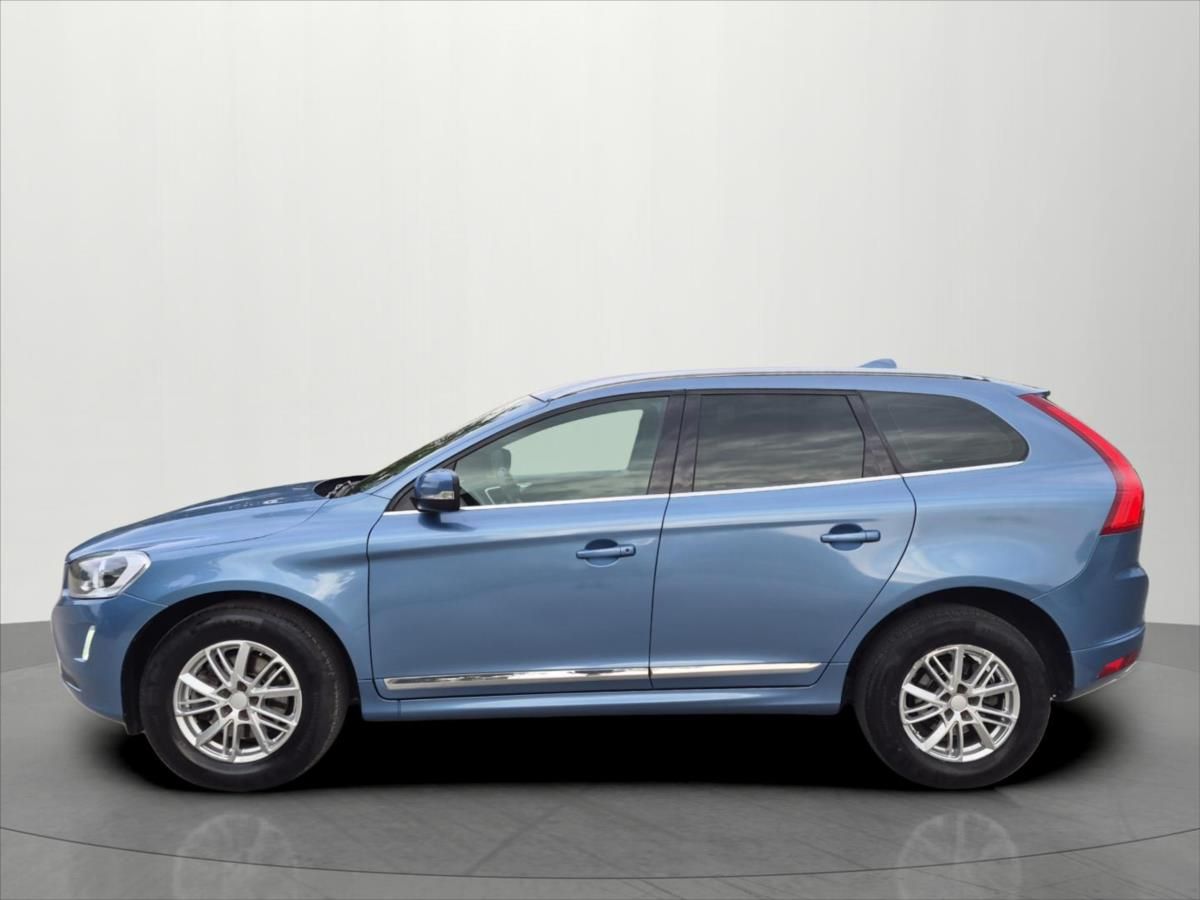 Volvo XC60, 2,4 D5 140Kw Summum AWD AT DPH - fotka 4