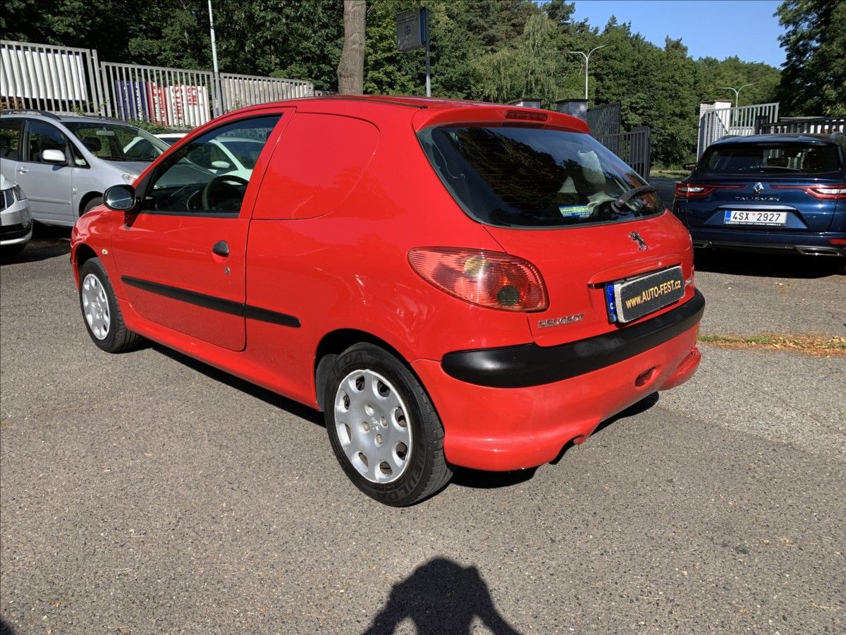 Peugeot 206, 1,1 i,ČR - fotka 6
