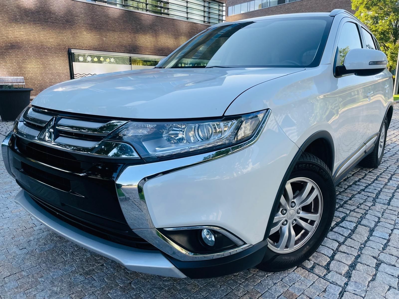 Mitsubishi Outlander, 2.0i 1.MAJITEL SERVISKA TAŽNÉ - fotka 2