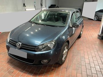 6 1.4MPi 59KW STYLE MF VOLANT