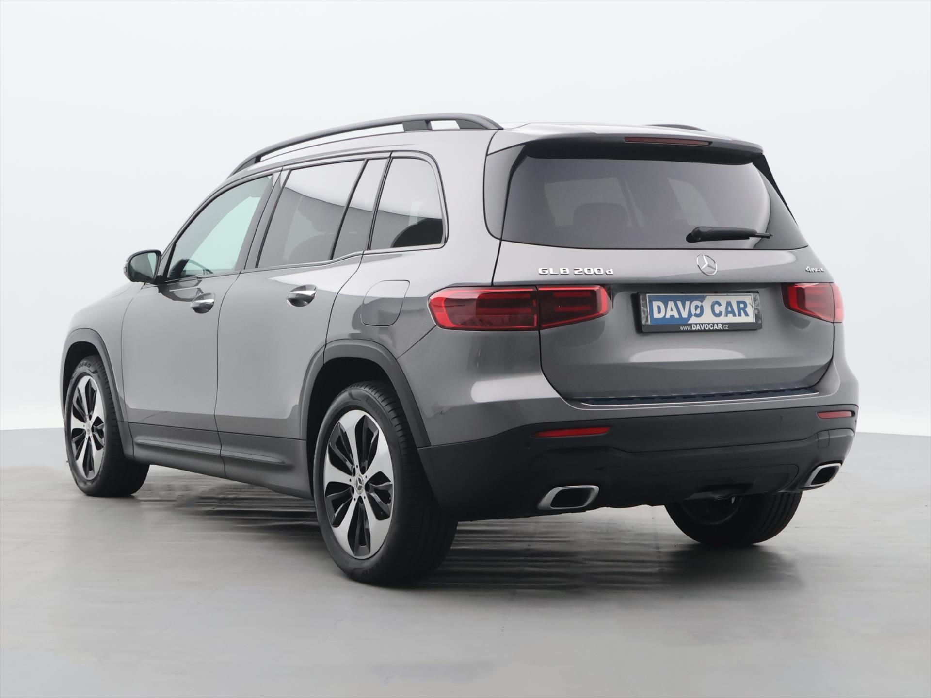 Mercedes-Benz GLB, 2,0 200d 110kW 4MATIC CZ - fotka 5