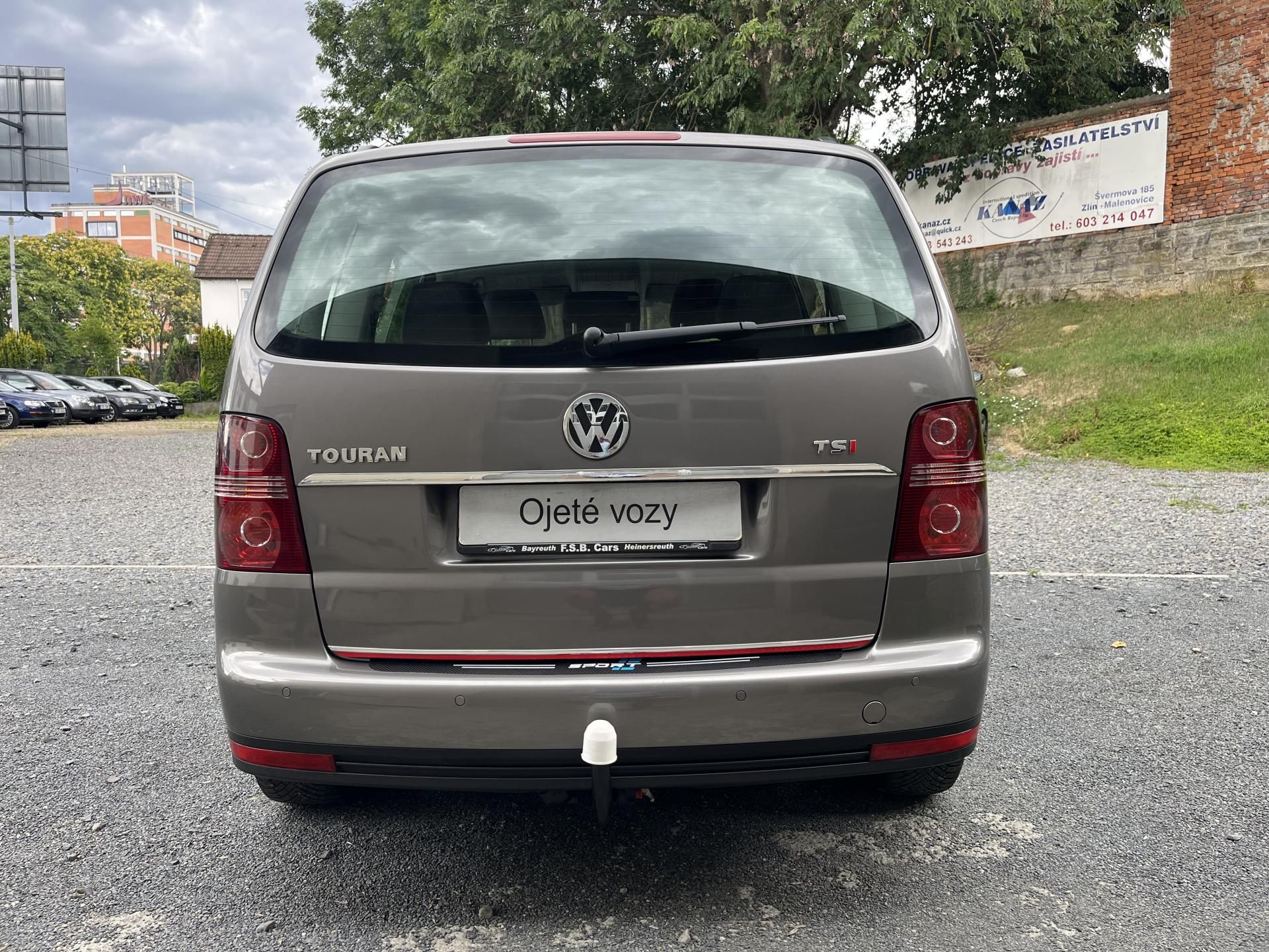 Volkswagen Touran, 1,4 TSi 103 Kw TAŽNÉ - fotka 6