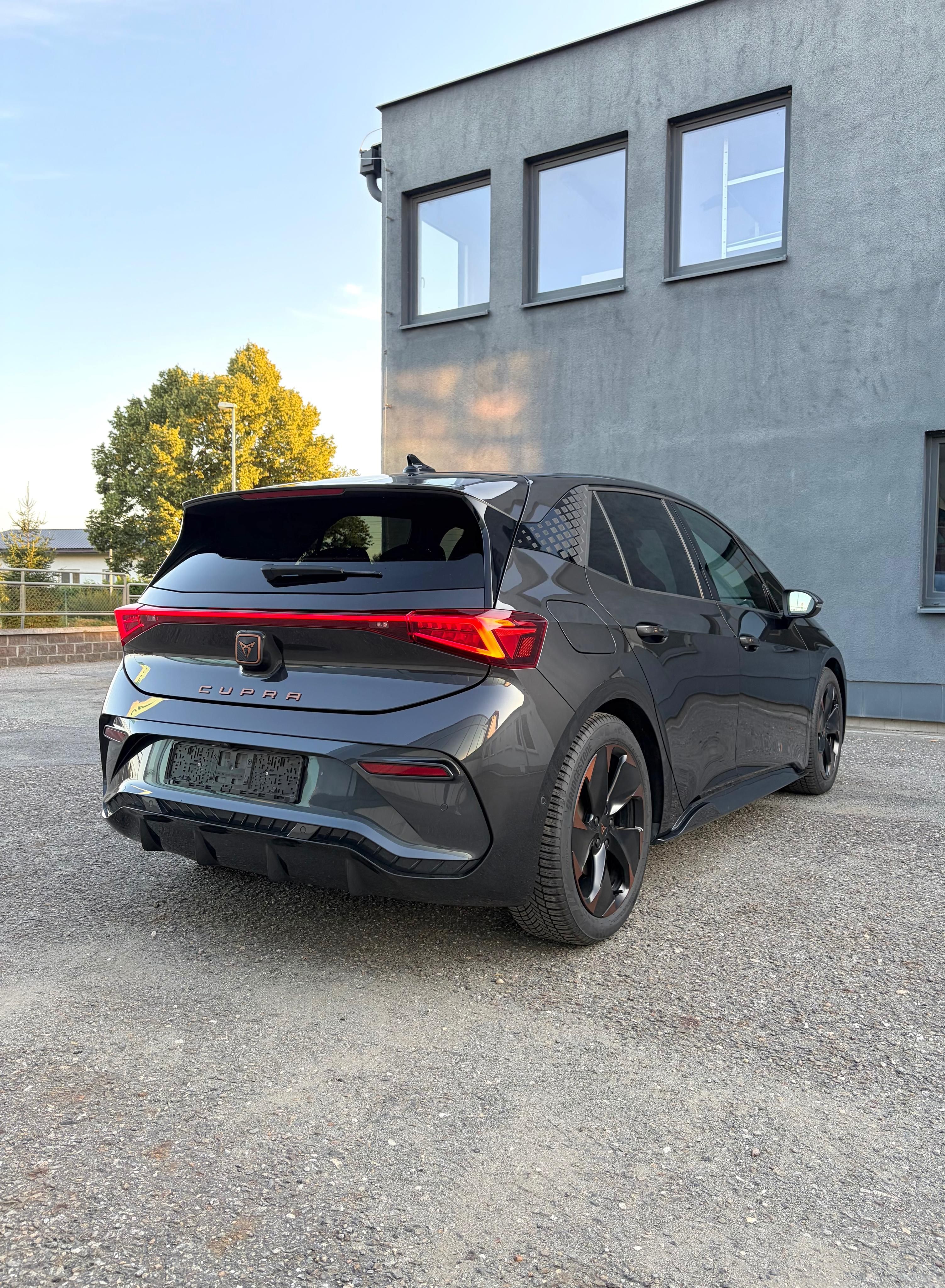Cupra Born, 62kWh 150kw TEPELKO SoH 93,3% - fotka 6