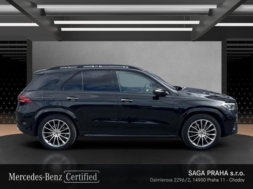 Mercedes-Benz GLE, 300 d 4MATIC AMG Line Night - fotka 3