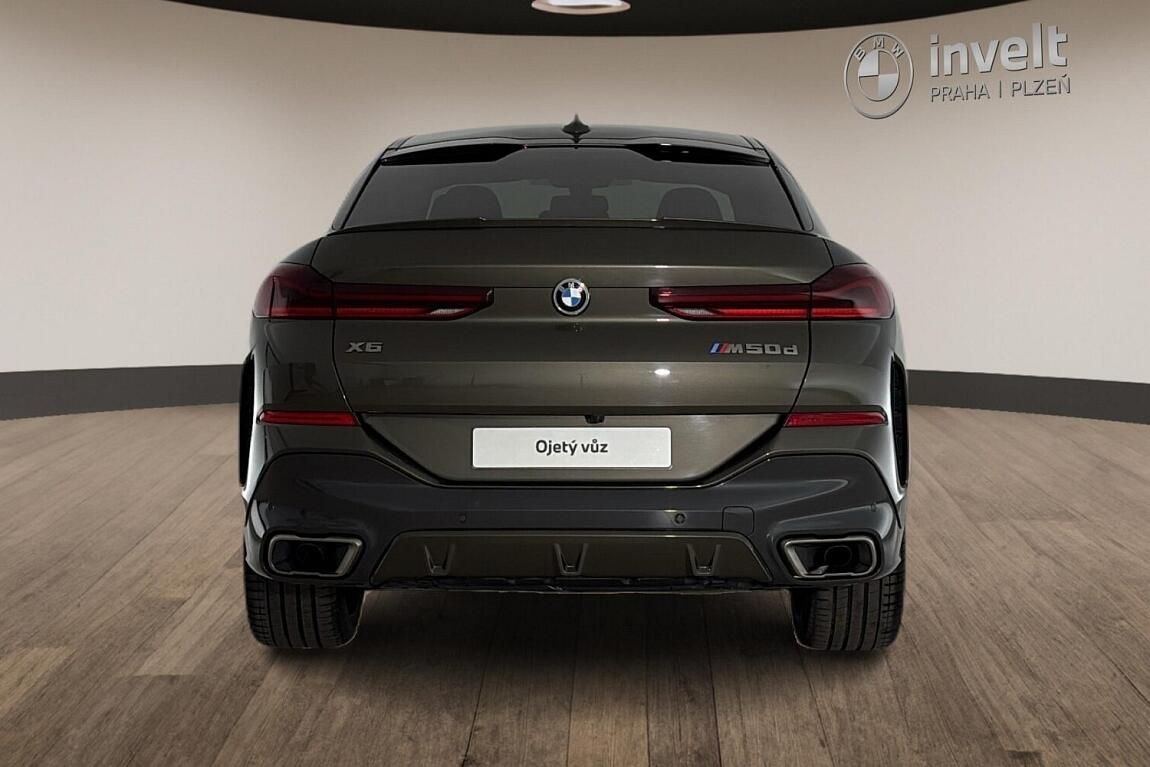 BMW X6, M50d - fotka 4