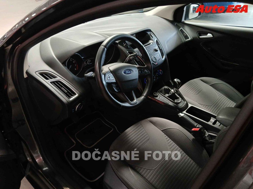 Ford Focus, 1.5 EB - fotka 3