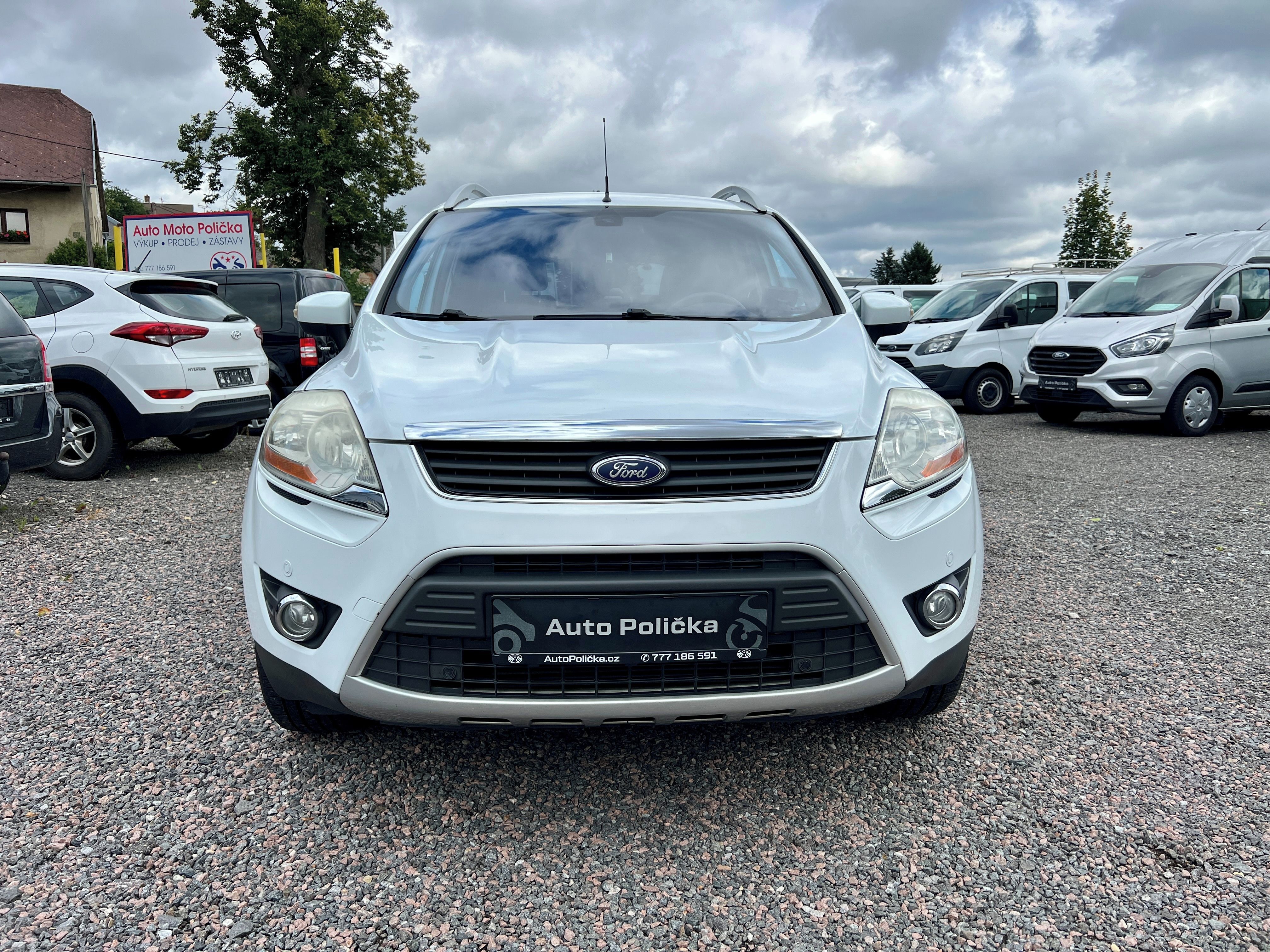 Ford Kuga, 2.0d 100 kW 4x2 Servis,Stav - fotka 3