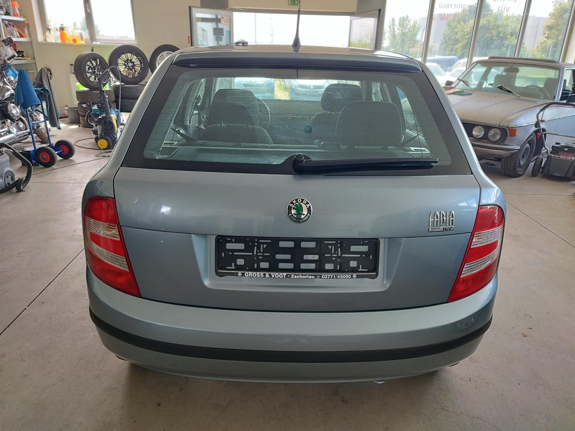 Škoda Fabia, 1,4I,55KW,KLIMA,ALU,NAJ.86tkm - fotka 5