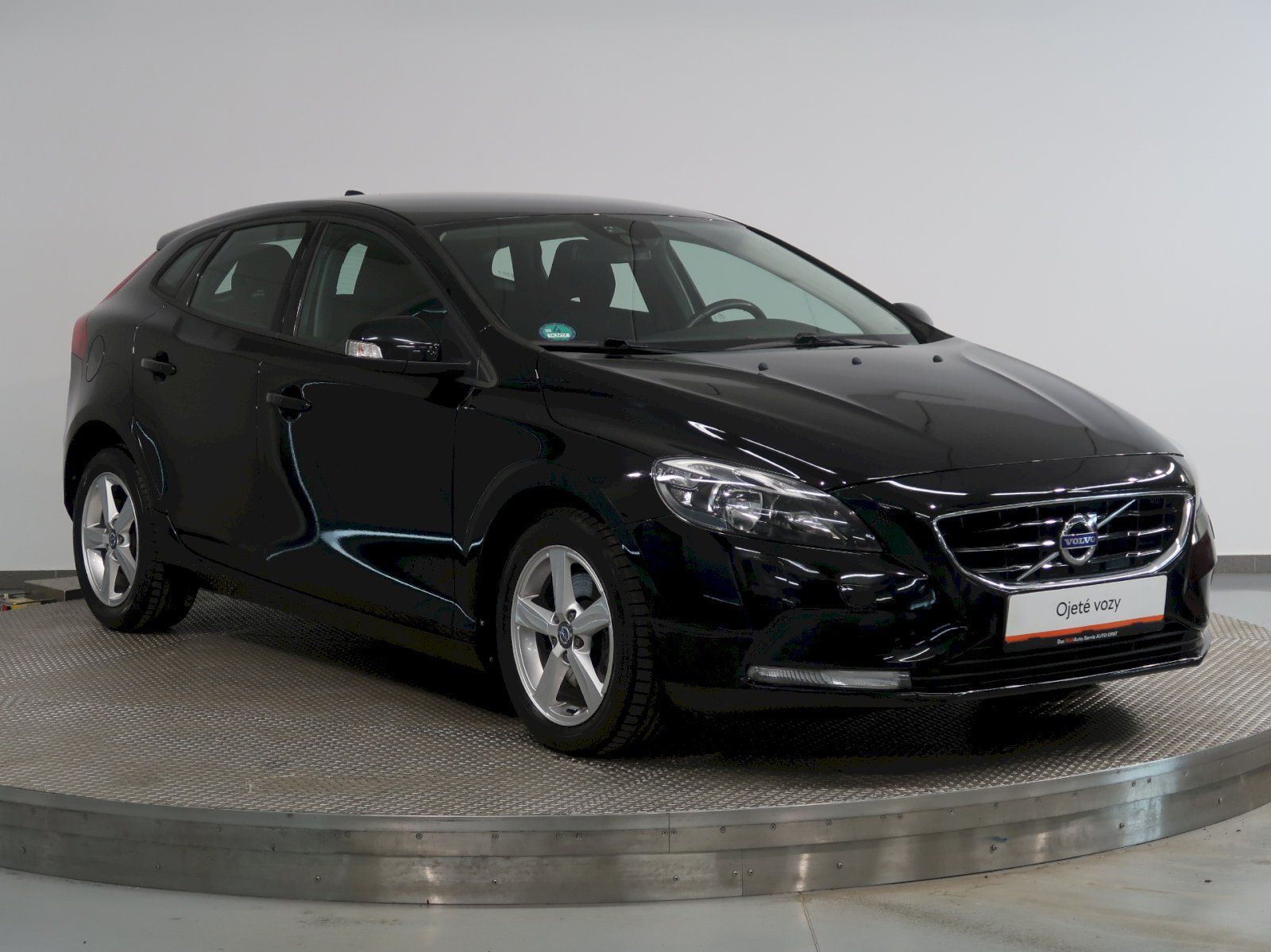 Volvo V40, V40 2.0D 88kW - fotka 6