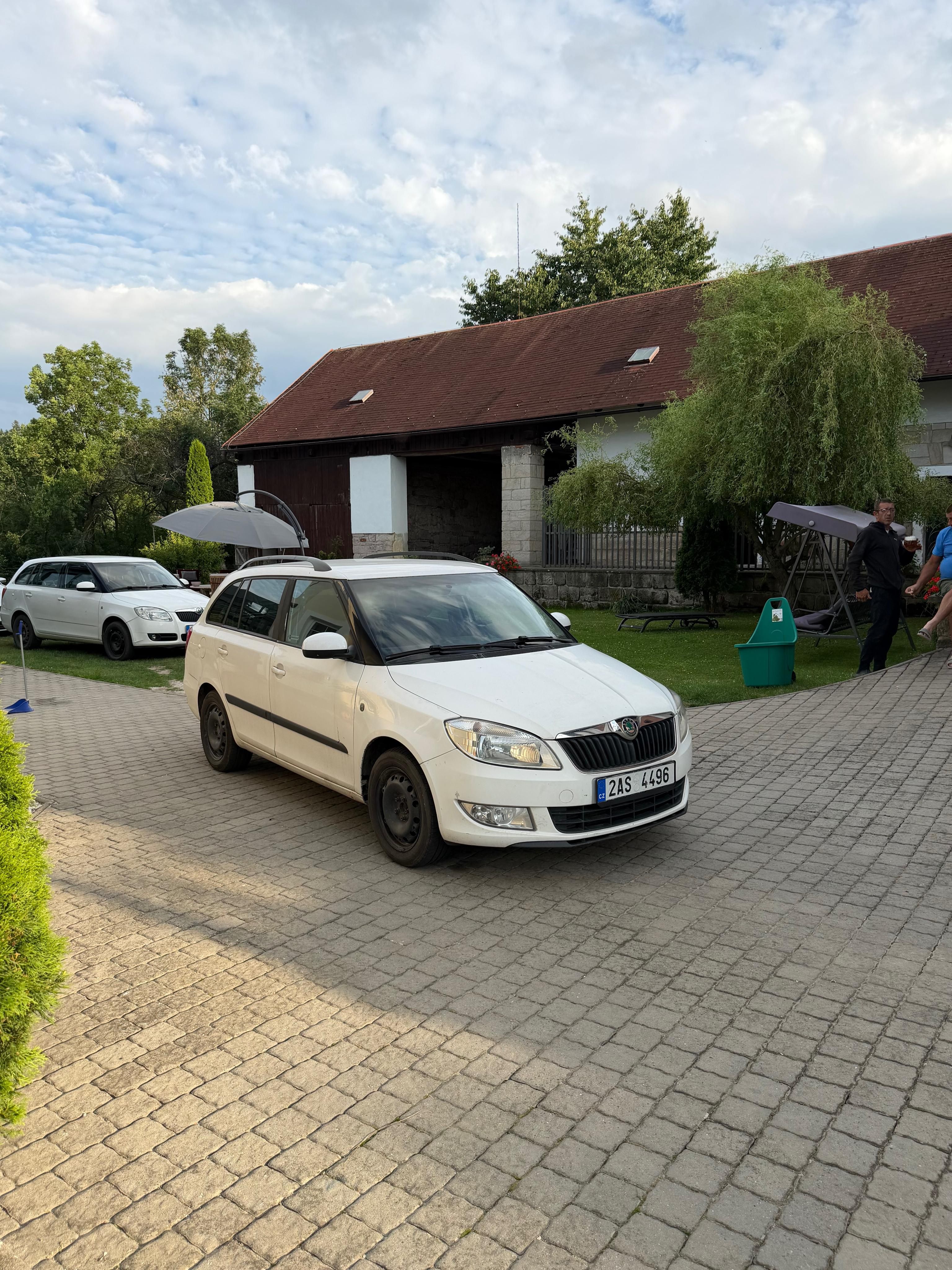 Škoda Fabia, Servisní knížka 2xklice - fotka 2