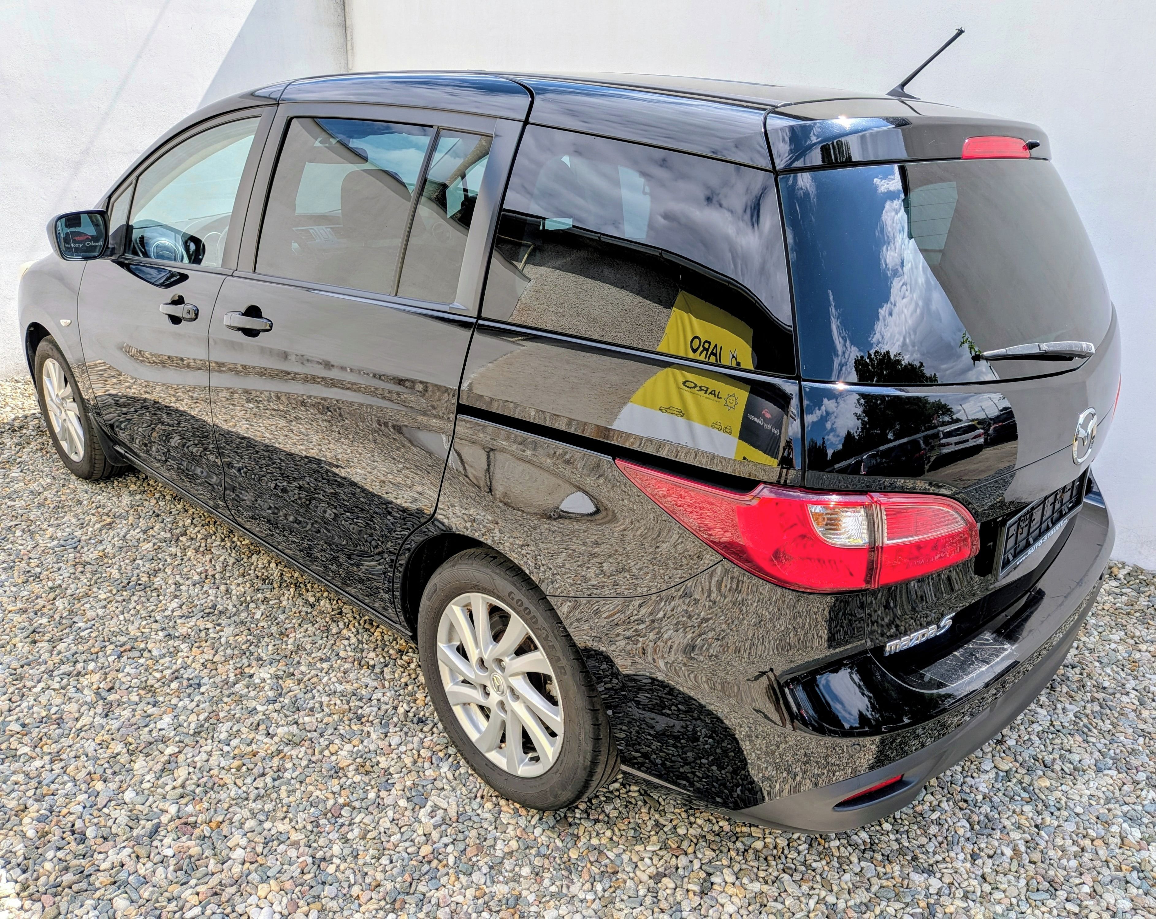 Mazda 5, 2.0i 110kW 7.Míst. Facelift - fotka 2