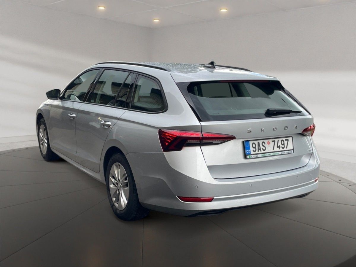 Škoda Octavia, 2,0 TDI Ambition 4x4 DSG - fotka 4