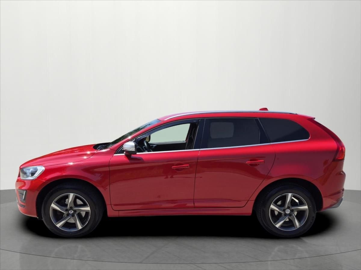 Volvo XC60, 2,4 D5 158KW R-Design Momentum - fotka 4