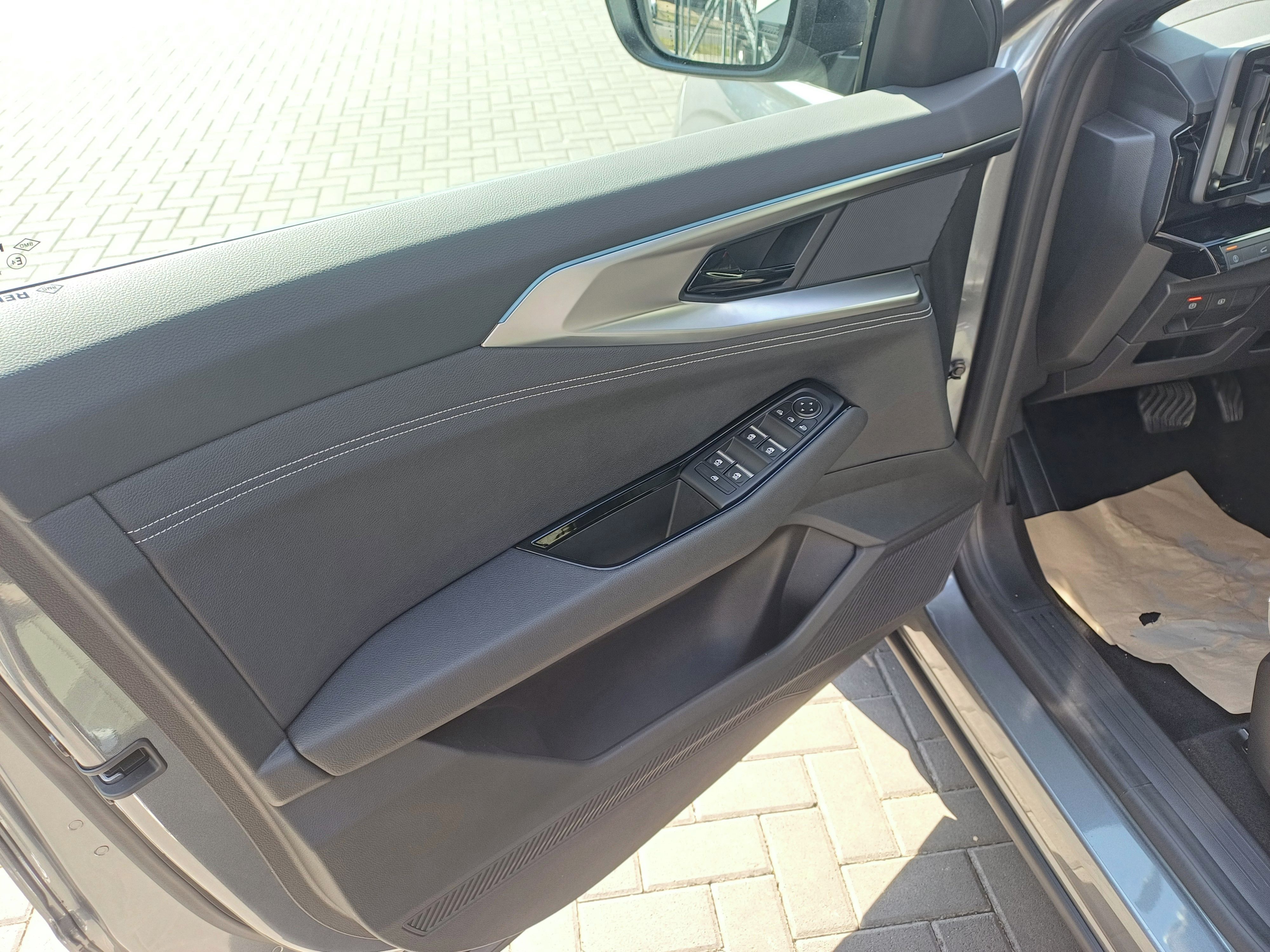 Renault Austral, techno E-Tech full hybrid 200 - fotka 5