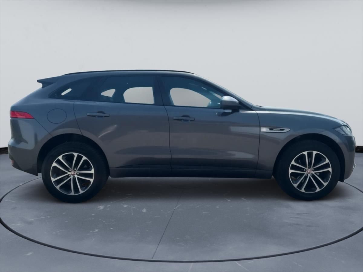 Jaguar F-Pace, 2,0 E-Performance/1.MAJITEL - fotka 4