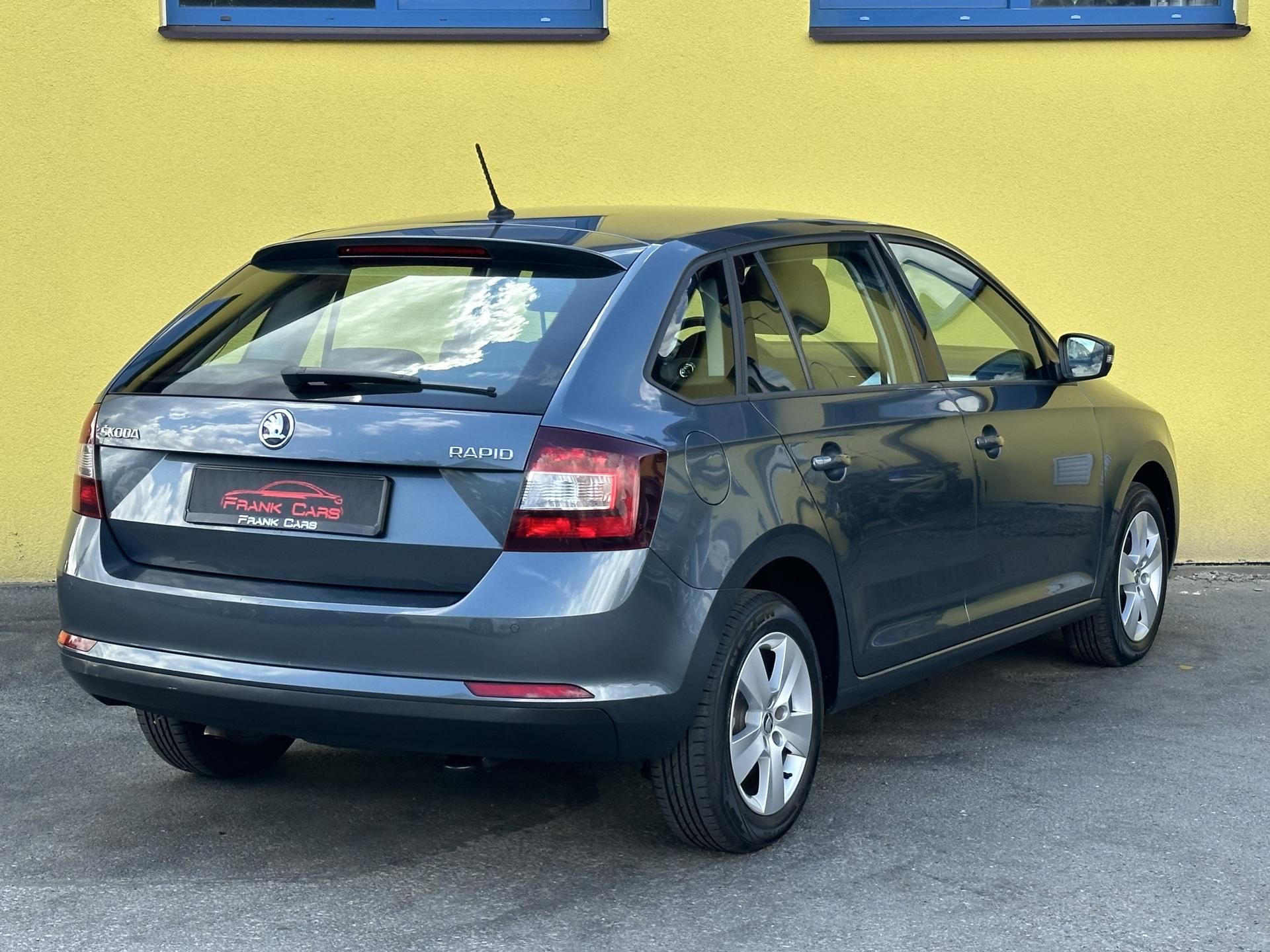 Škoda Rapid, SPACEBACK 1.0/70kW * 2.Maj - fotka 4