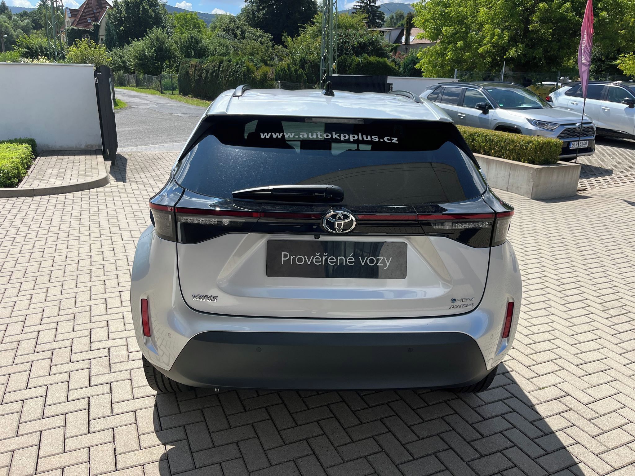 Toyota Yaris Cross, 1.5 Hybrid e-CVT 4x4 Style - fotka 5