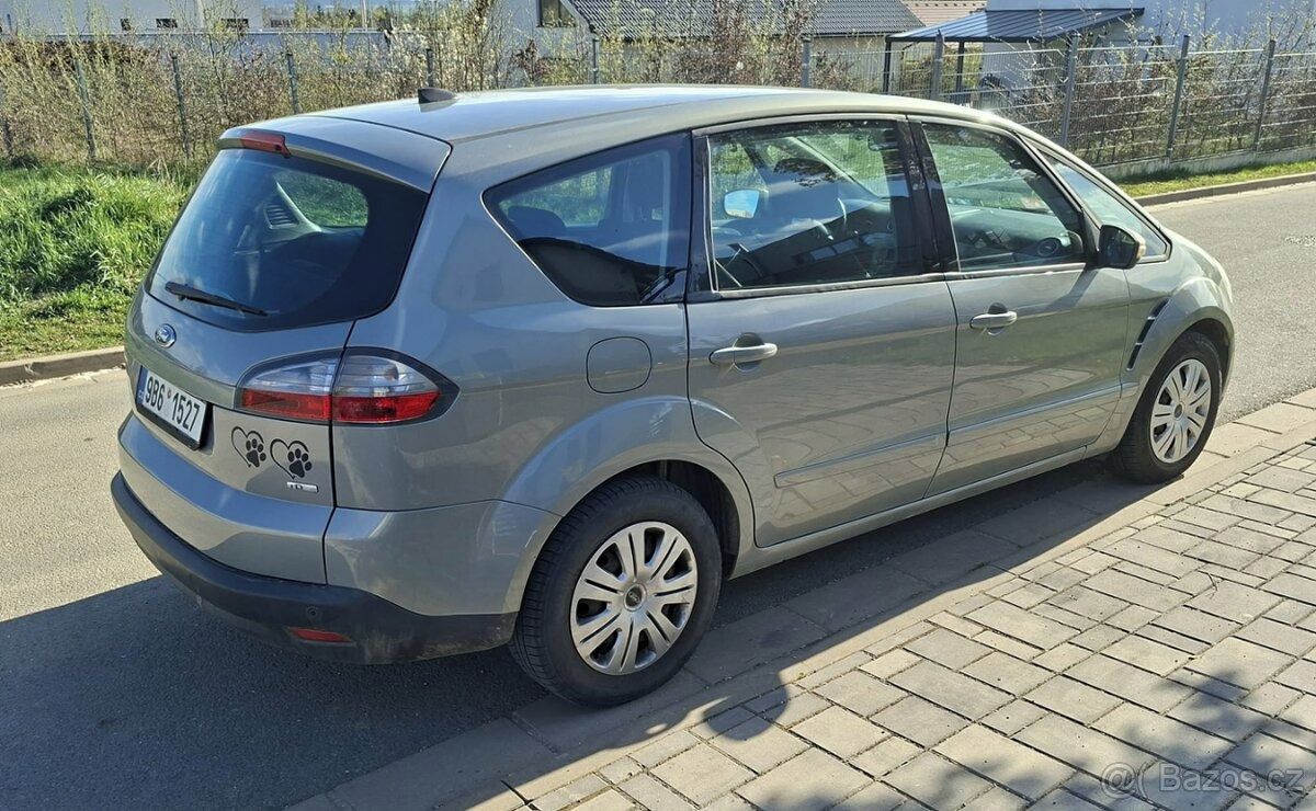 Ford S-MAX, 2.0 TDCi, 7 míst, 203 700Km - fotka 2