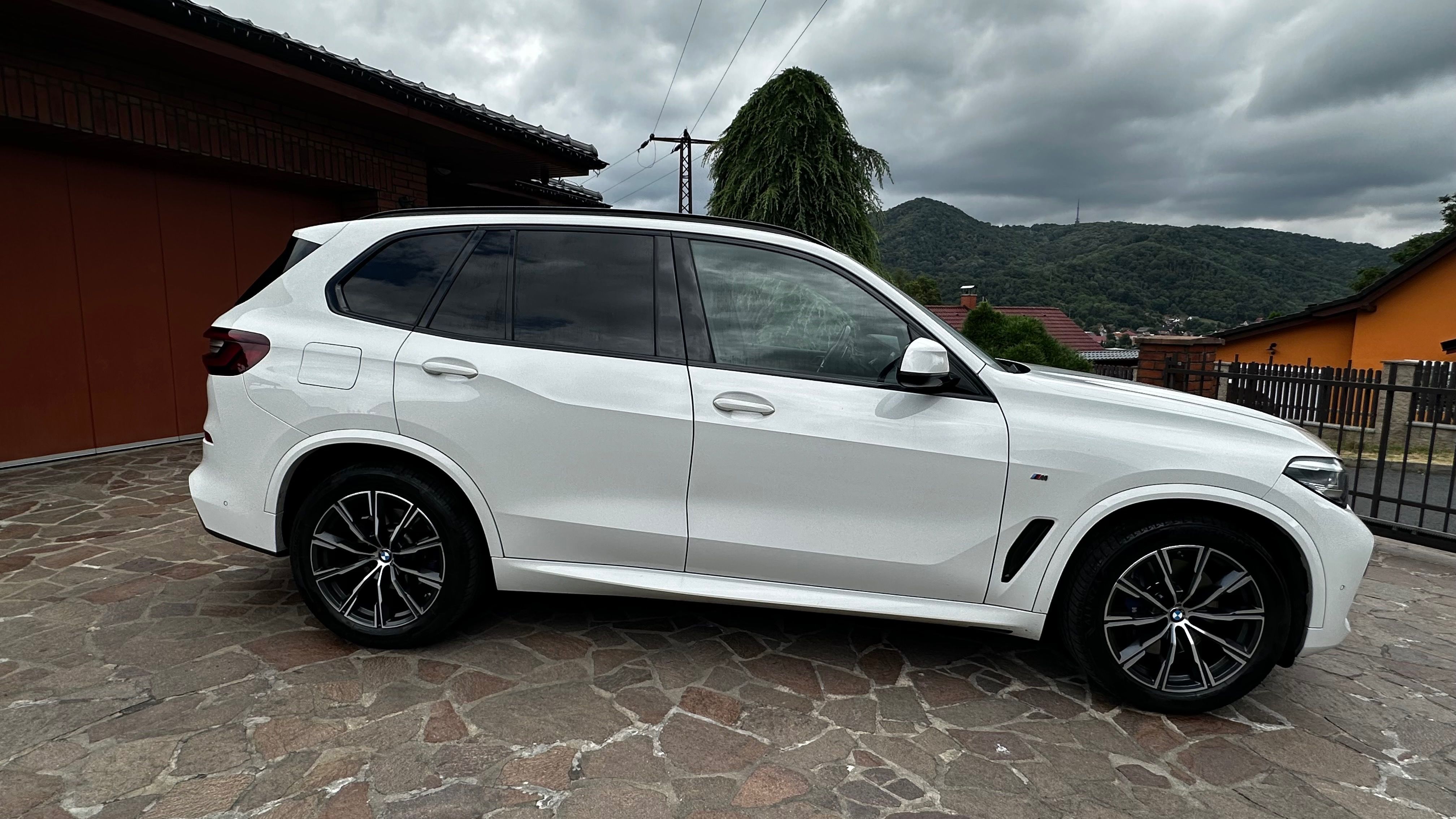 BMW X5, xDrive 40i M-Packet, ČR, DPH - fotka 2