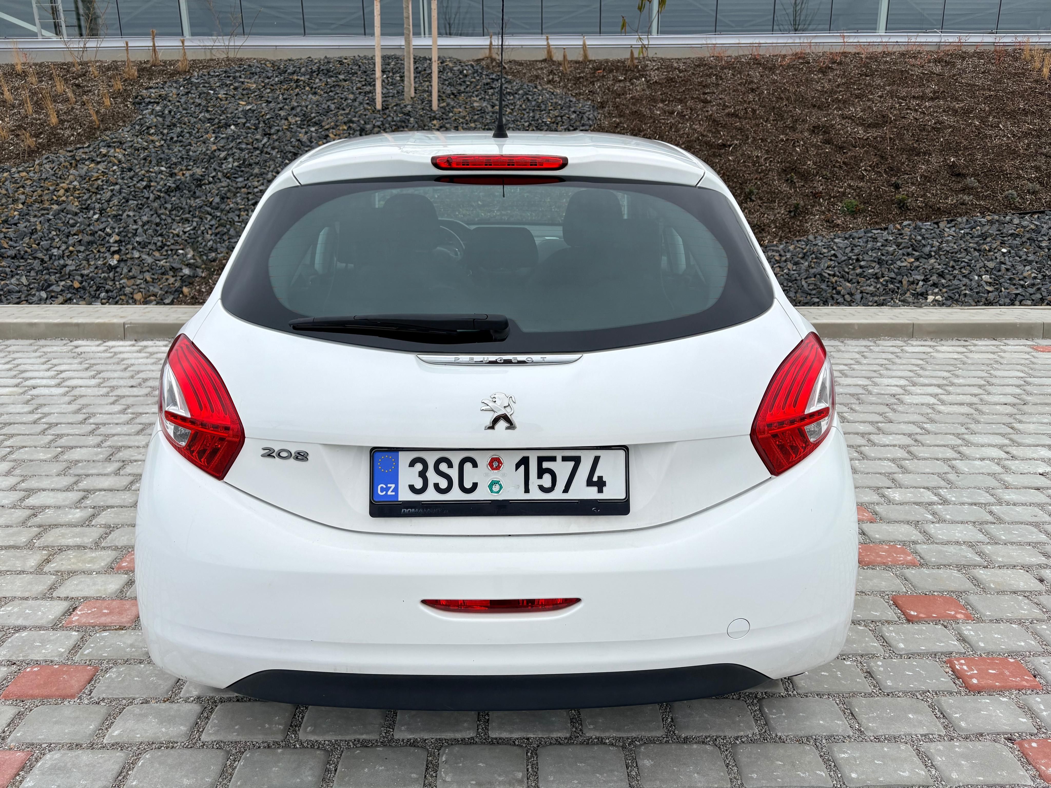 Peugeot 208, 1.2i AUTOMAT - fotka 5