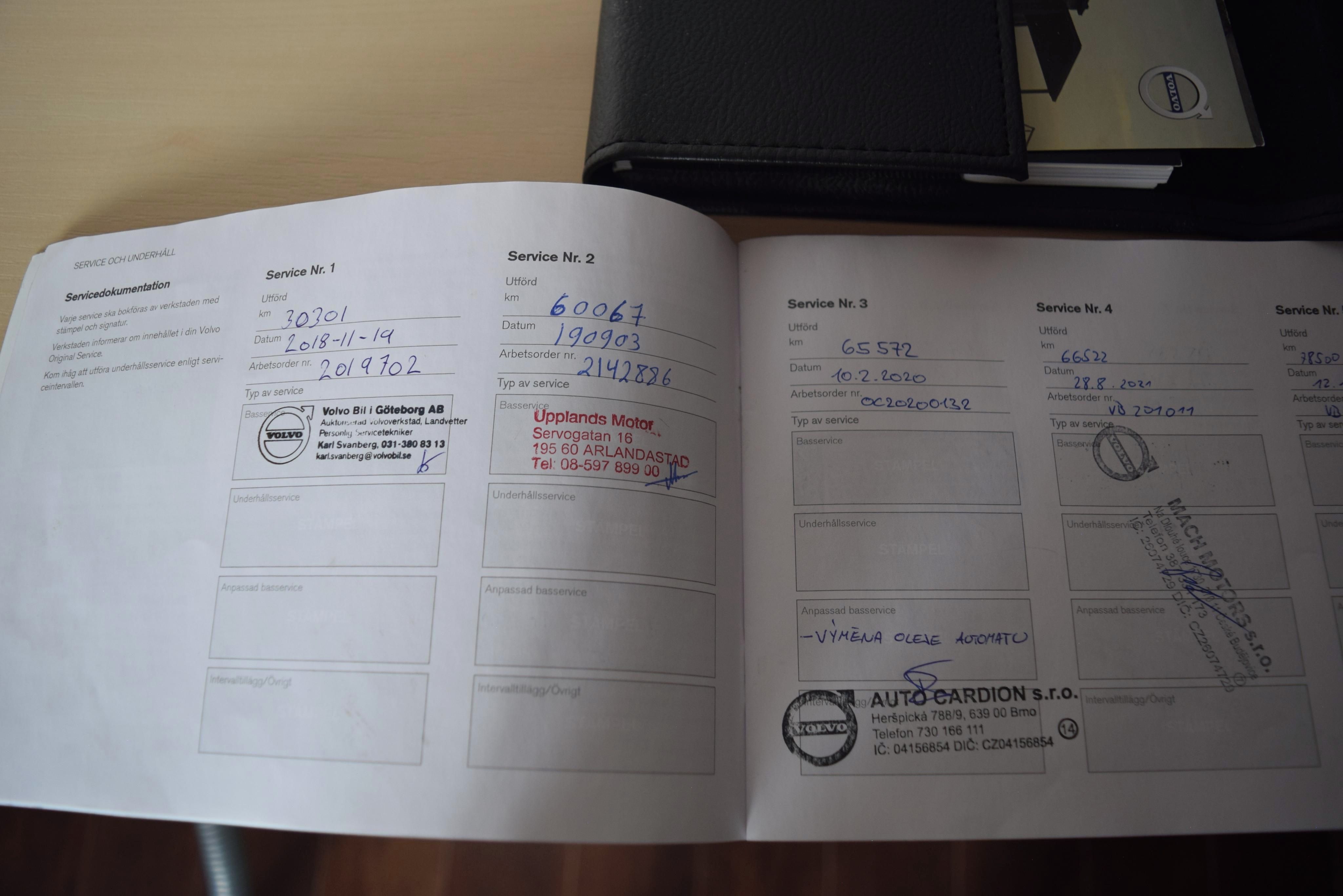 Volvo XC60, po servisu + zimní sada kol - fotka 5