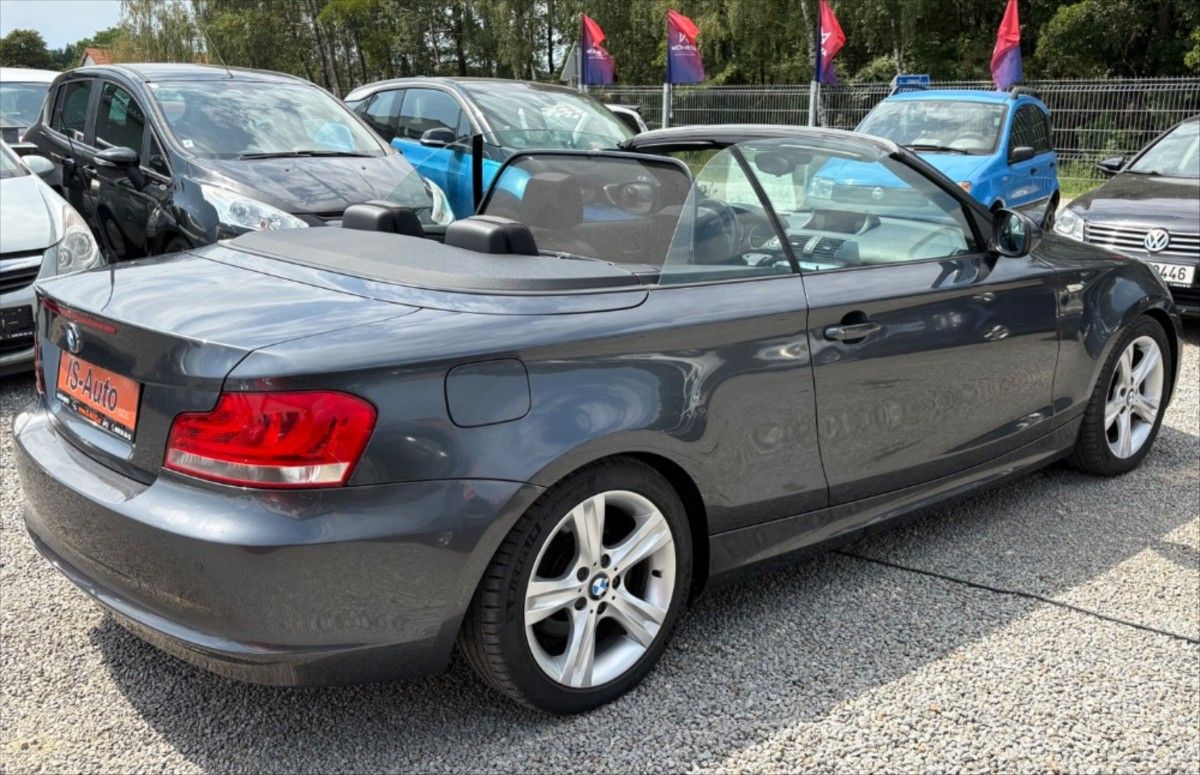 BMW Řada 1, 2,0 120d CABRIO - fotka 4