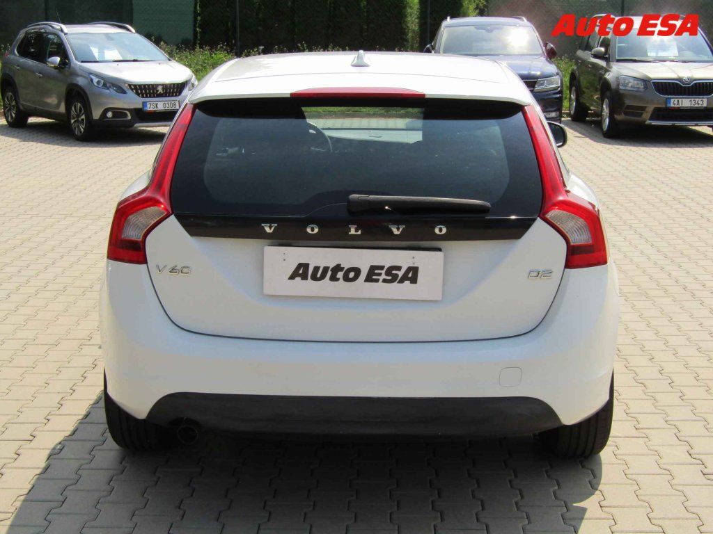 Volvo V60, 1.6D - fotka 5