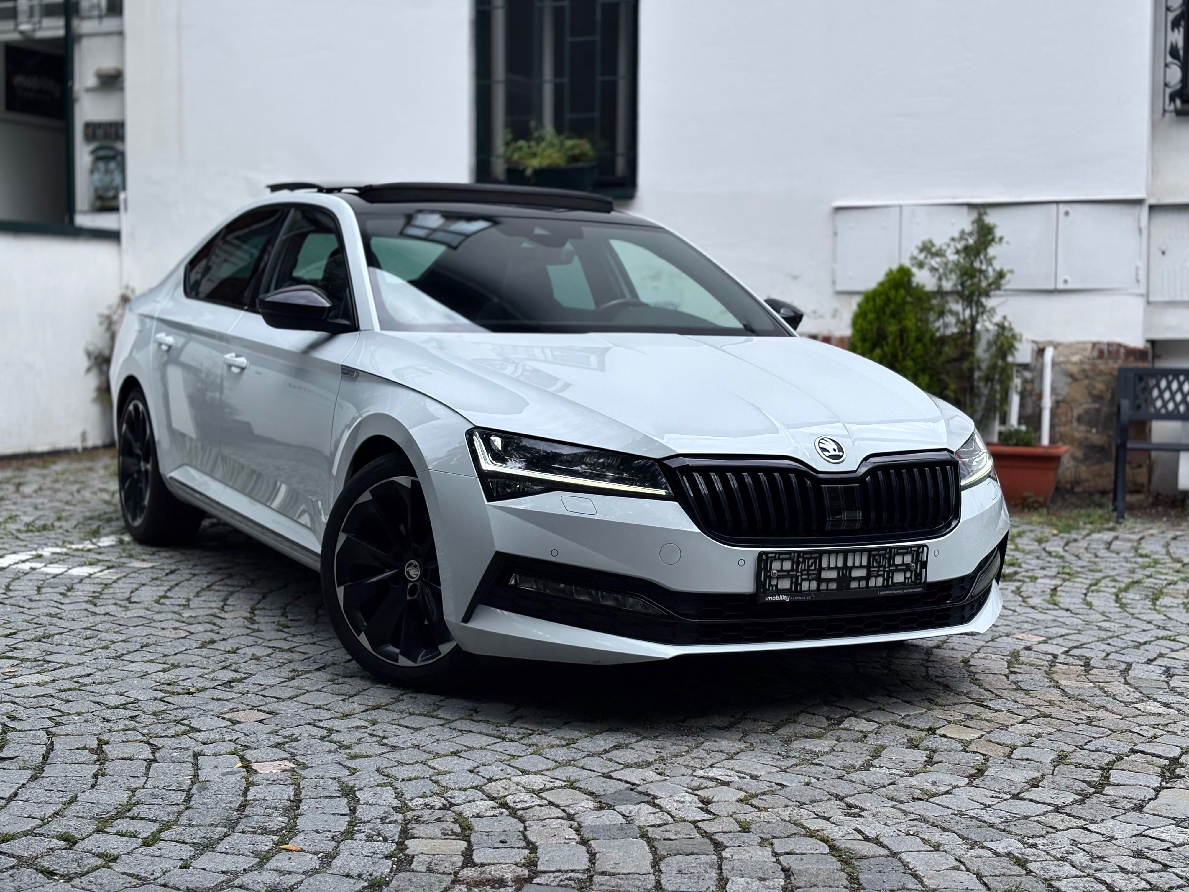 Škoda Superb, SPORTLINE 1.5 TSI 110kW DSG,ČR