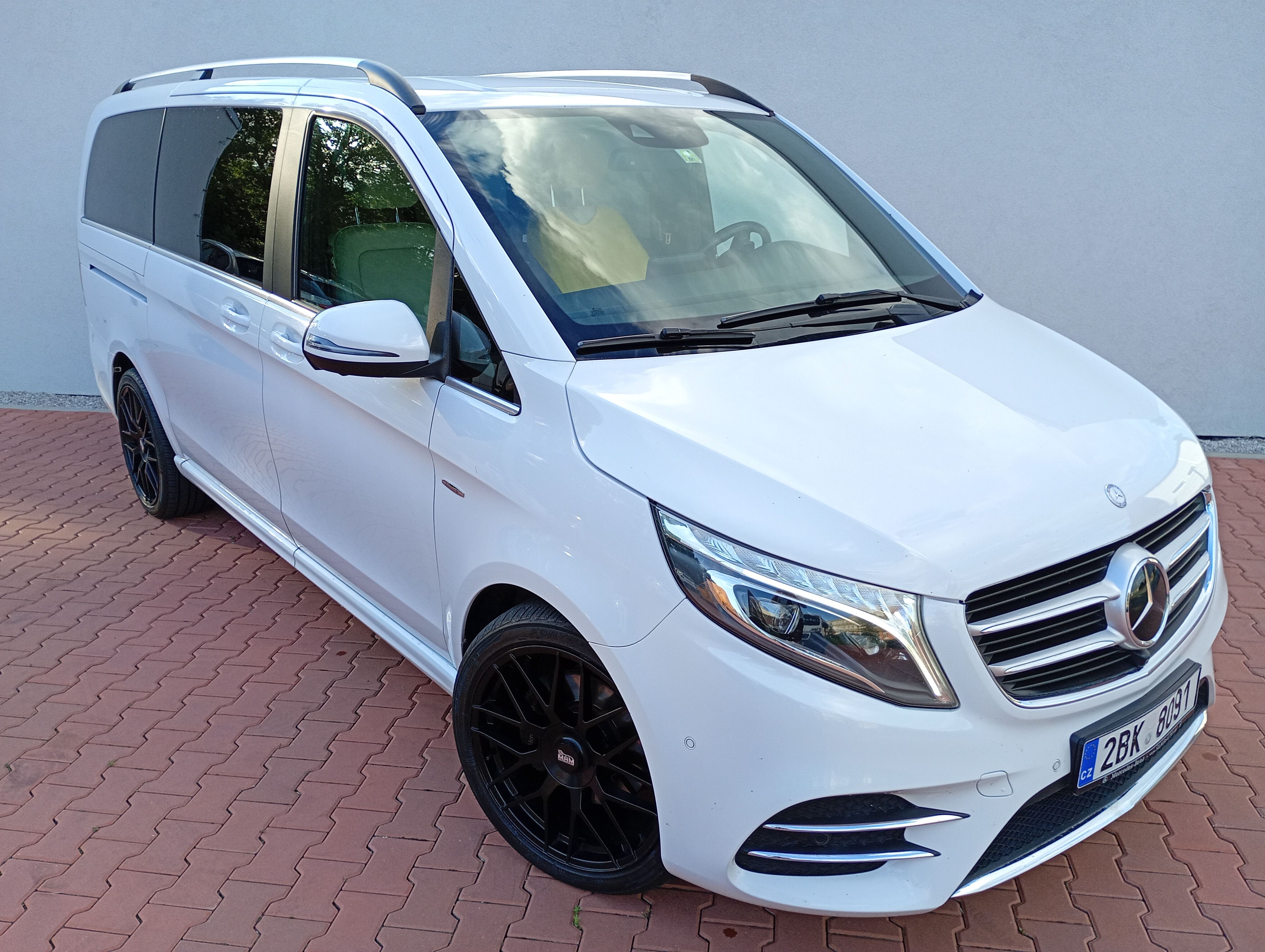 Mercedes-Benz Třídy V, AMG,360kamery,tažné,Burmaster - fotka 6