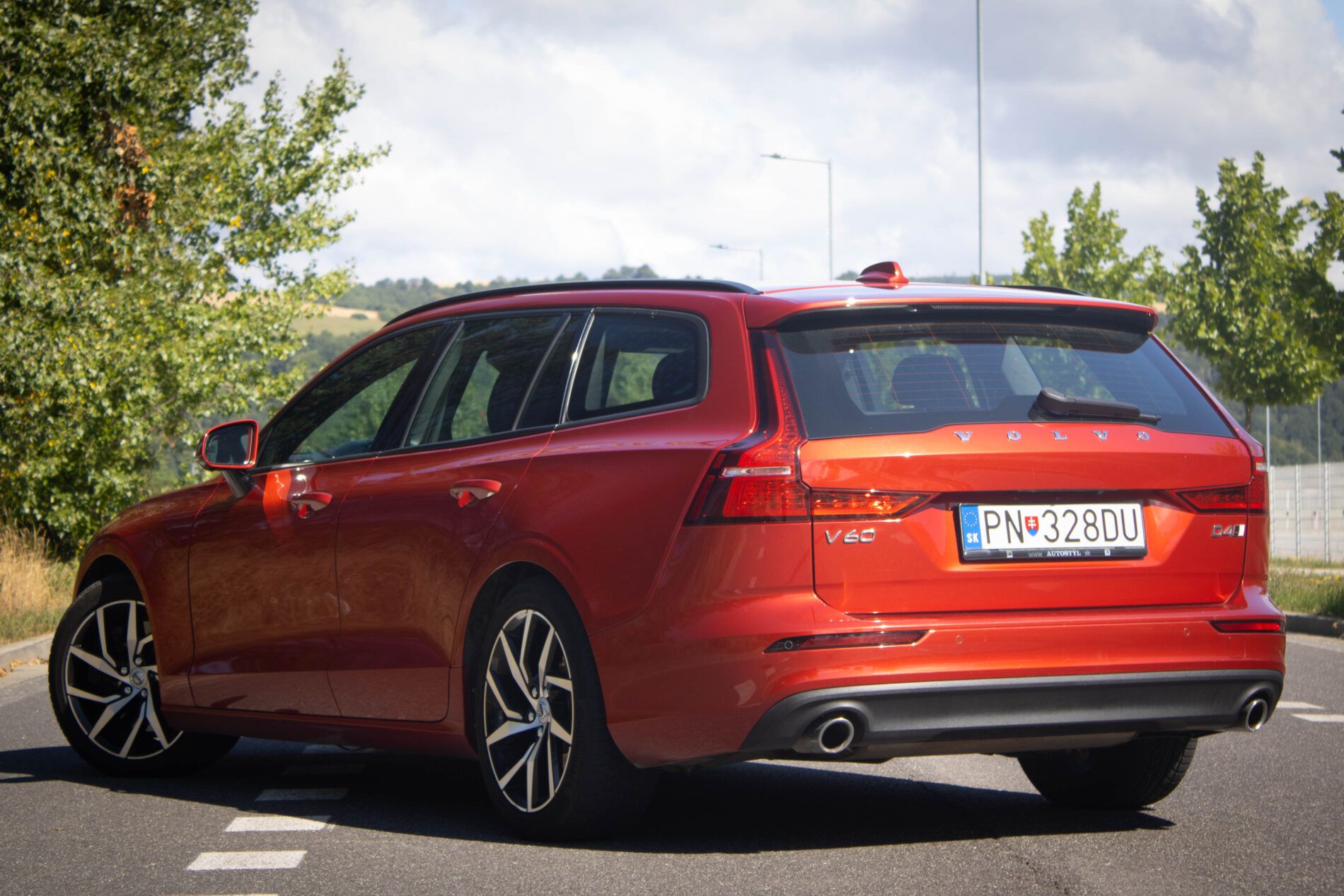 Volvo V60 - fotka 4