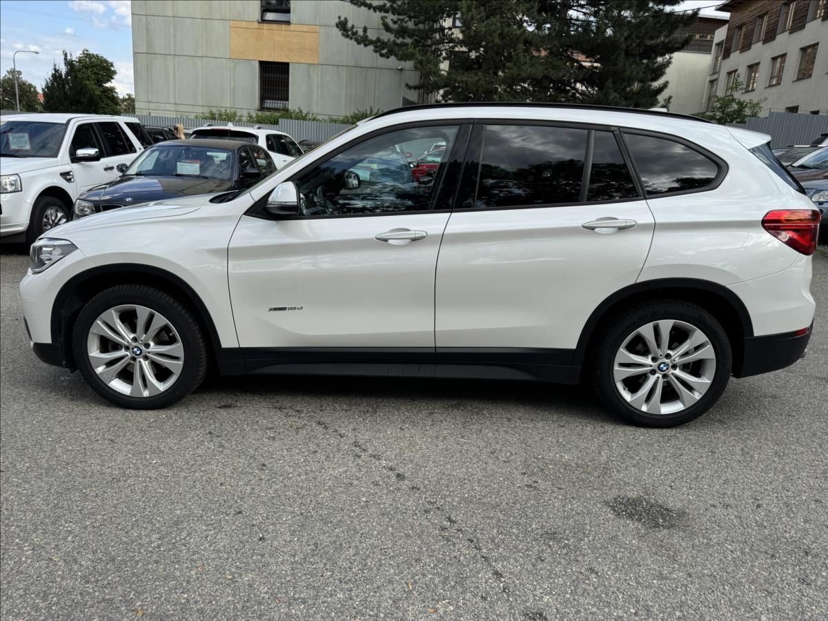 BMW X1, 2,0 xDrive - fotka 5