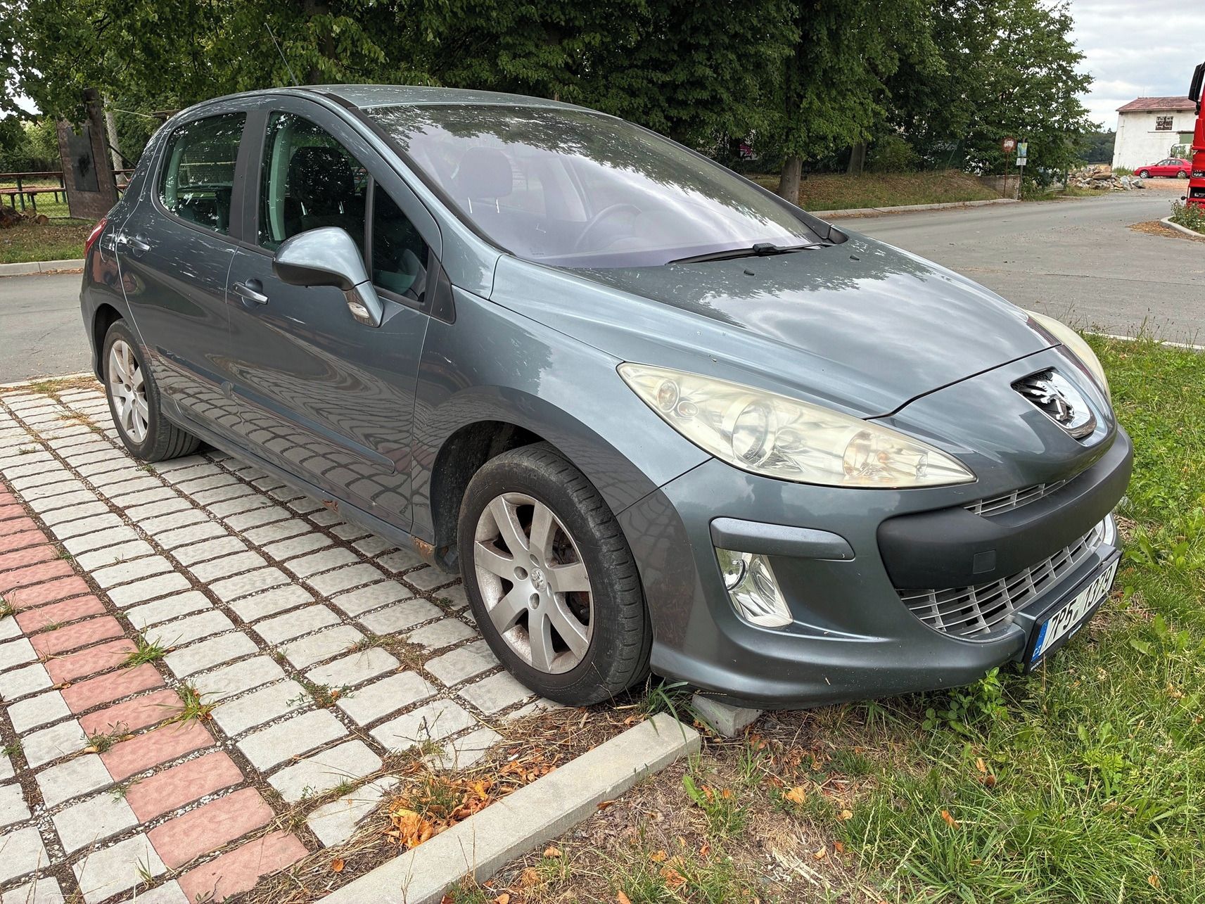 Peugeot 308, 1,6i 88kW bez STK