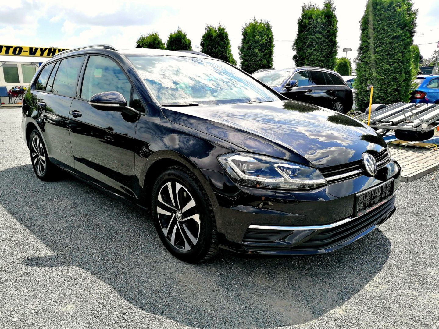 Volkswagen Golf, 1.6 TDi IQ.Drive LED,ACC - fotka 3