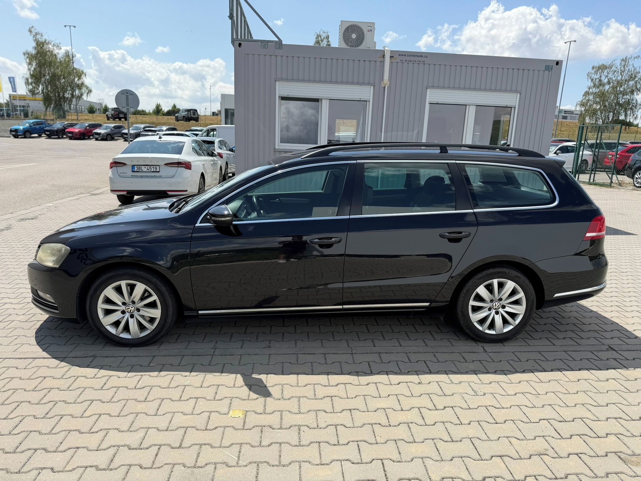 Volkswagen Passat, 2.0 TDI 103 kW Comfortline - fotka 4