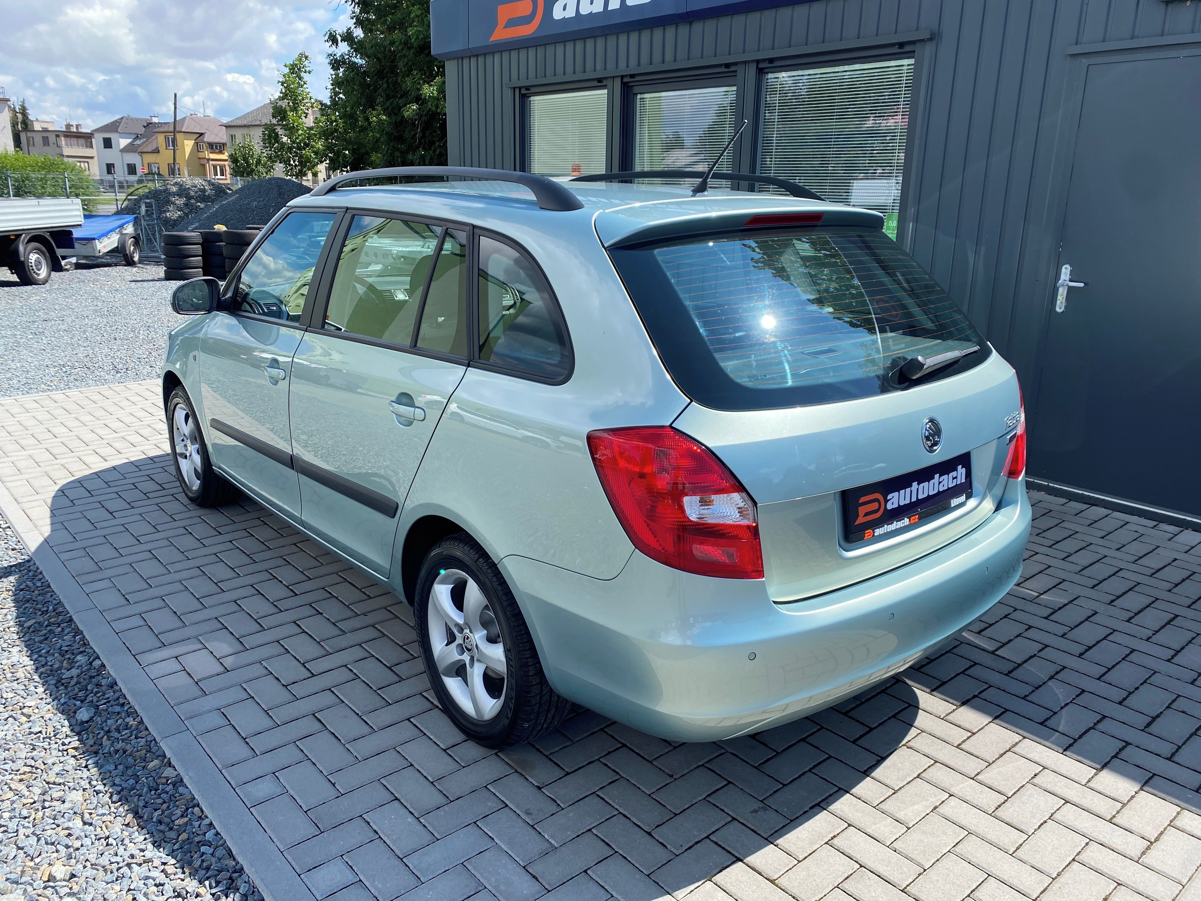 Škoda Fabia, 1.4i 63kW-KLIMATIZACE-46 000KM - fotka 3