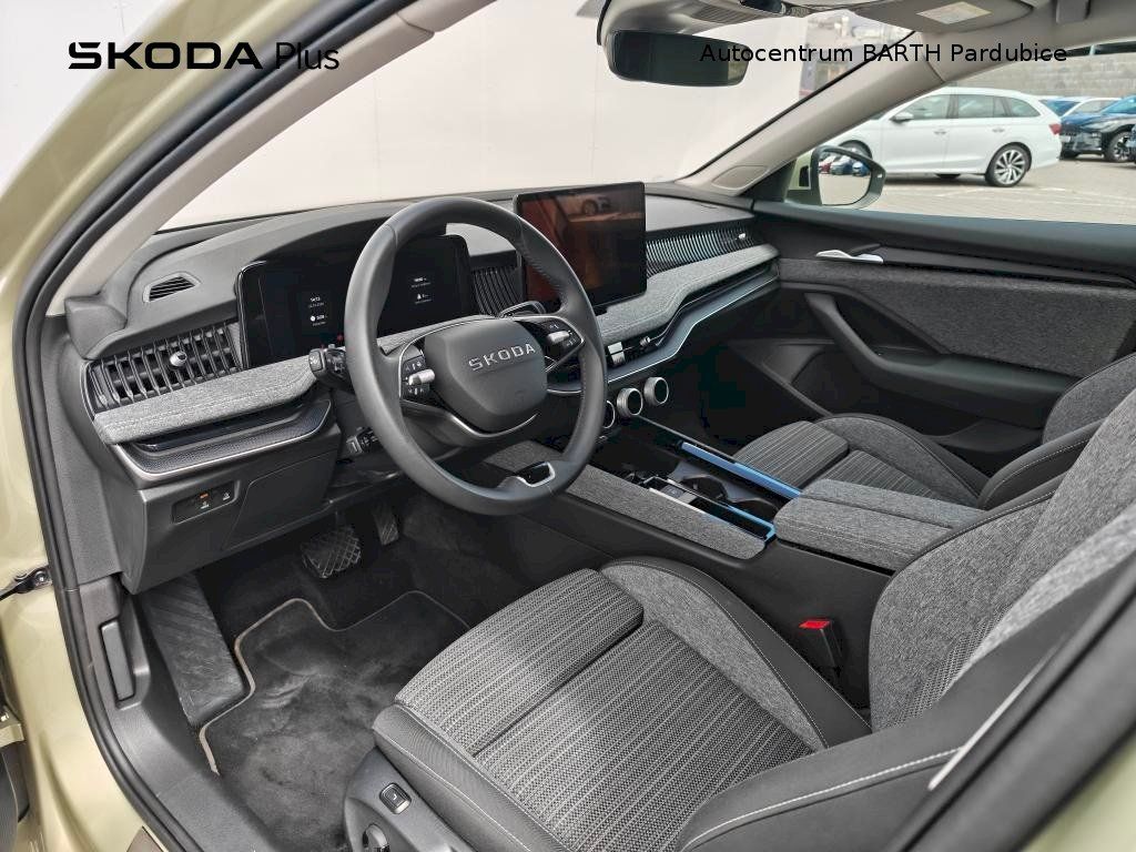 Škoda Superb, Combi Selection / 2,0 TDI / 11 - fotka 5