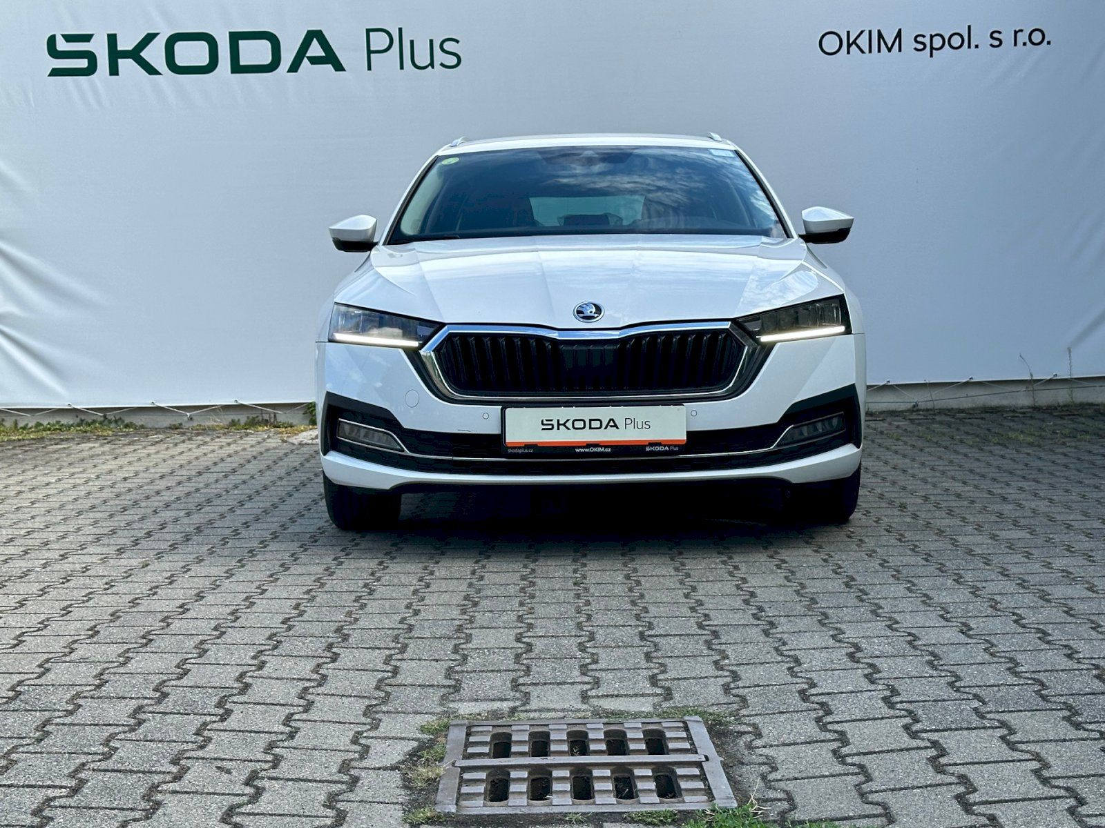Škoda Octavia, 2.0 TDI 110kW DSG Style Combi - fotka 4
