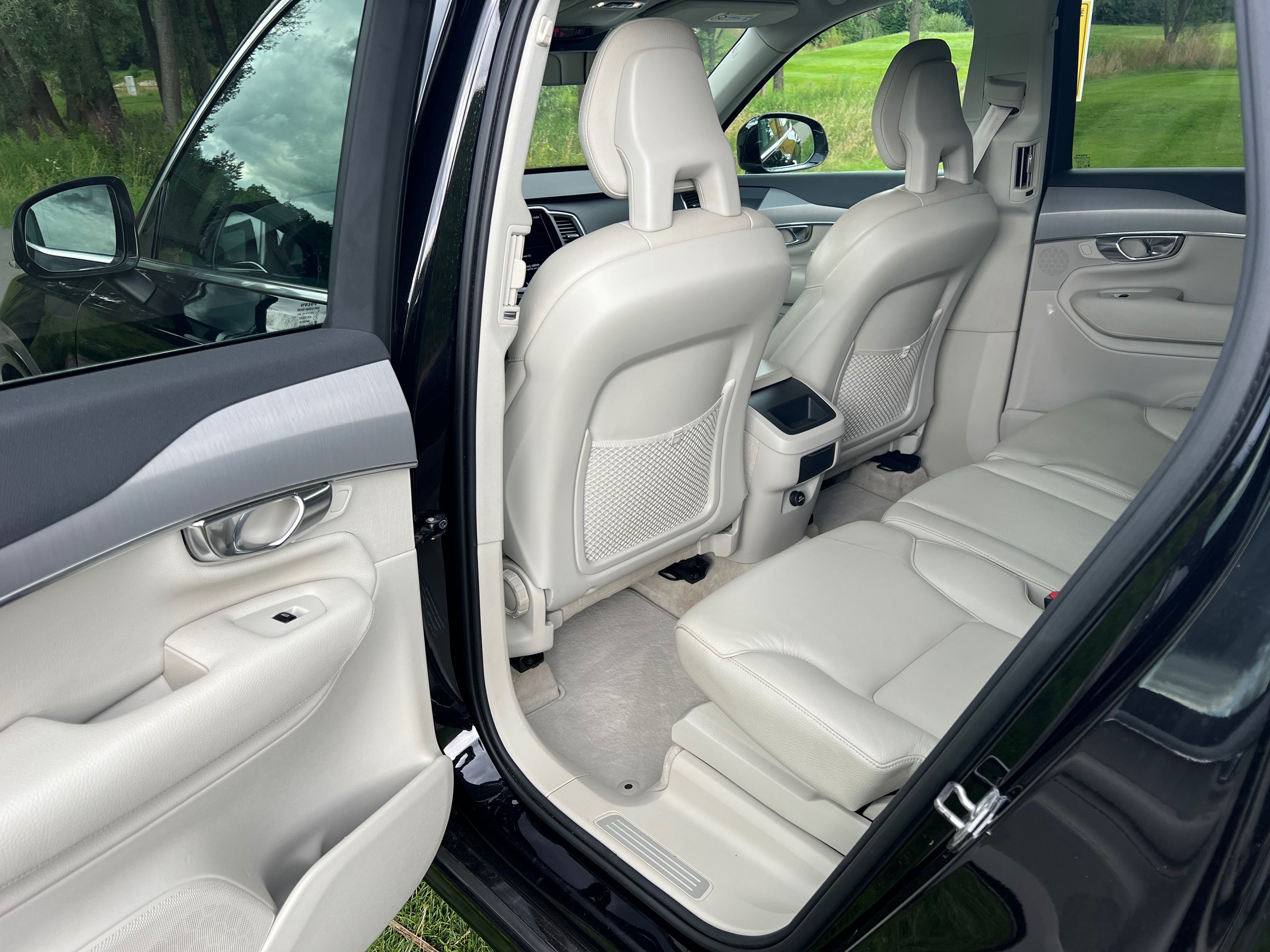 Volvo XC90, B5 2.0i Mild-Hybrid AWD 184kw - fotka 6
