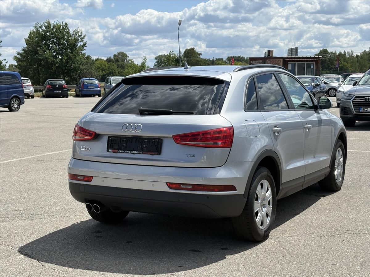 Audi Q3, 2,0 TDi110kW,S-tr,Led,Nav,Výhř - fotka 2