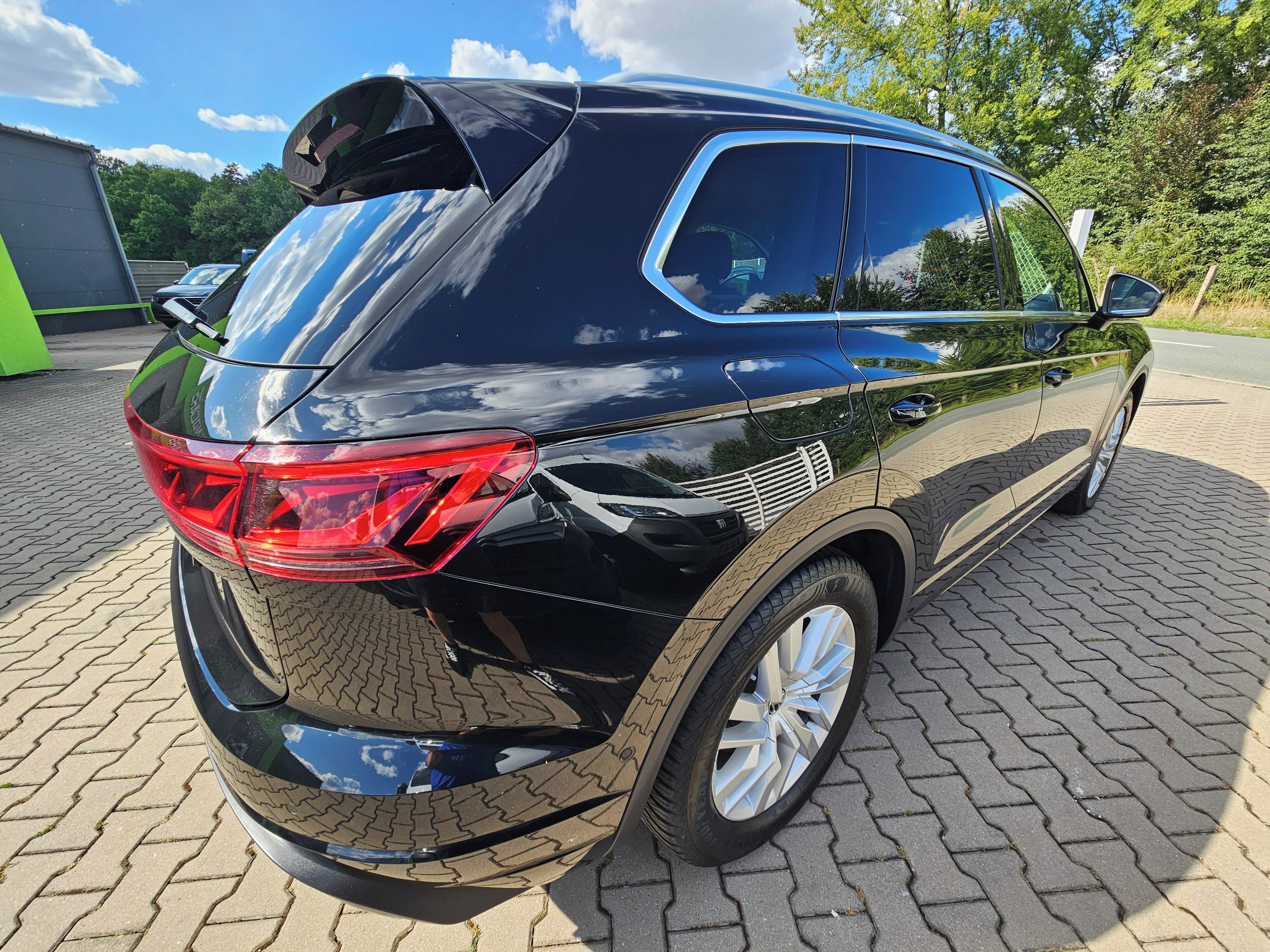 Volkswagen Touareg, Elegance 3.0 TDI Vzduch Tažné - fotka 5